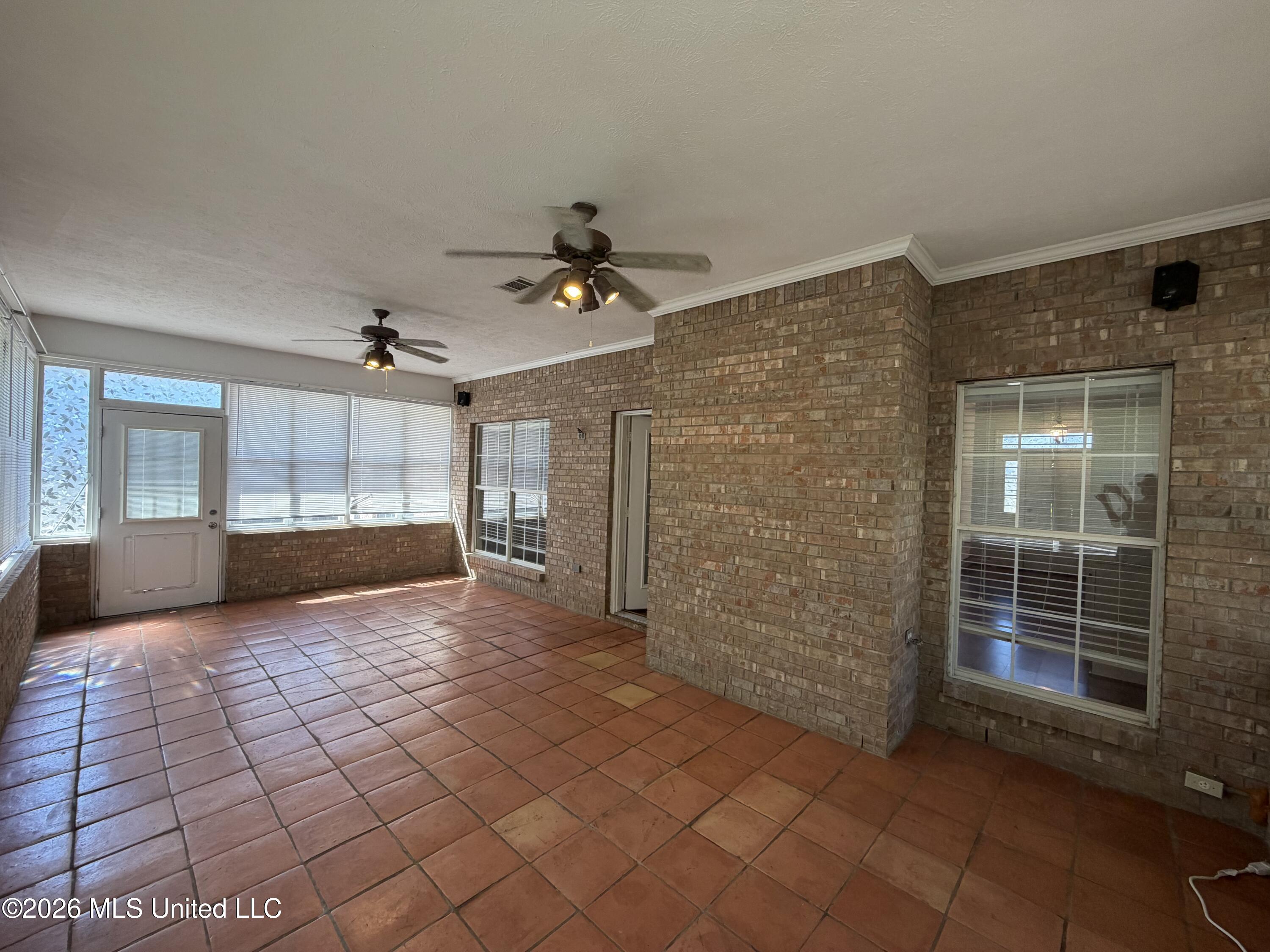 436 Madison Oaks Drive Property Photo 14