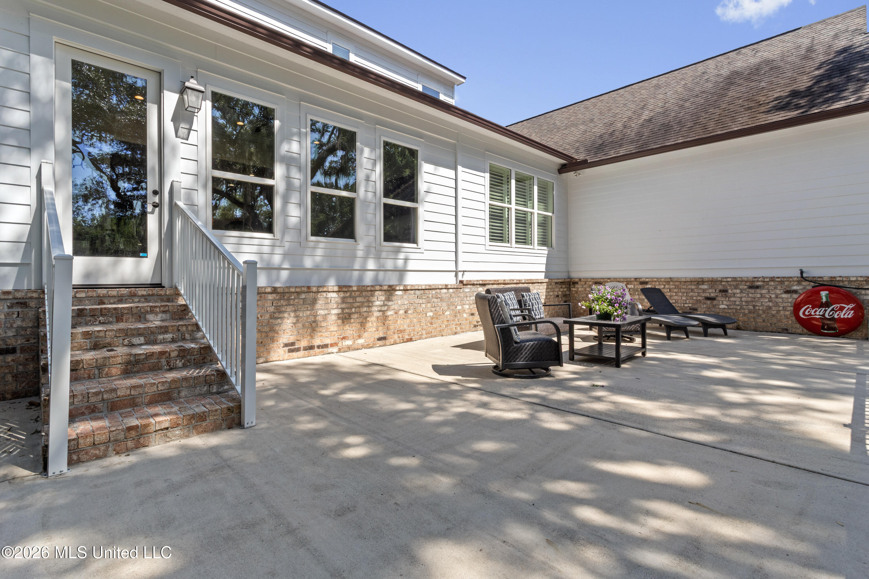 1016 Lafontaine Street Property Photo 60