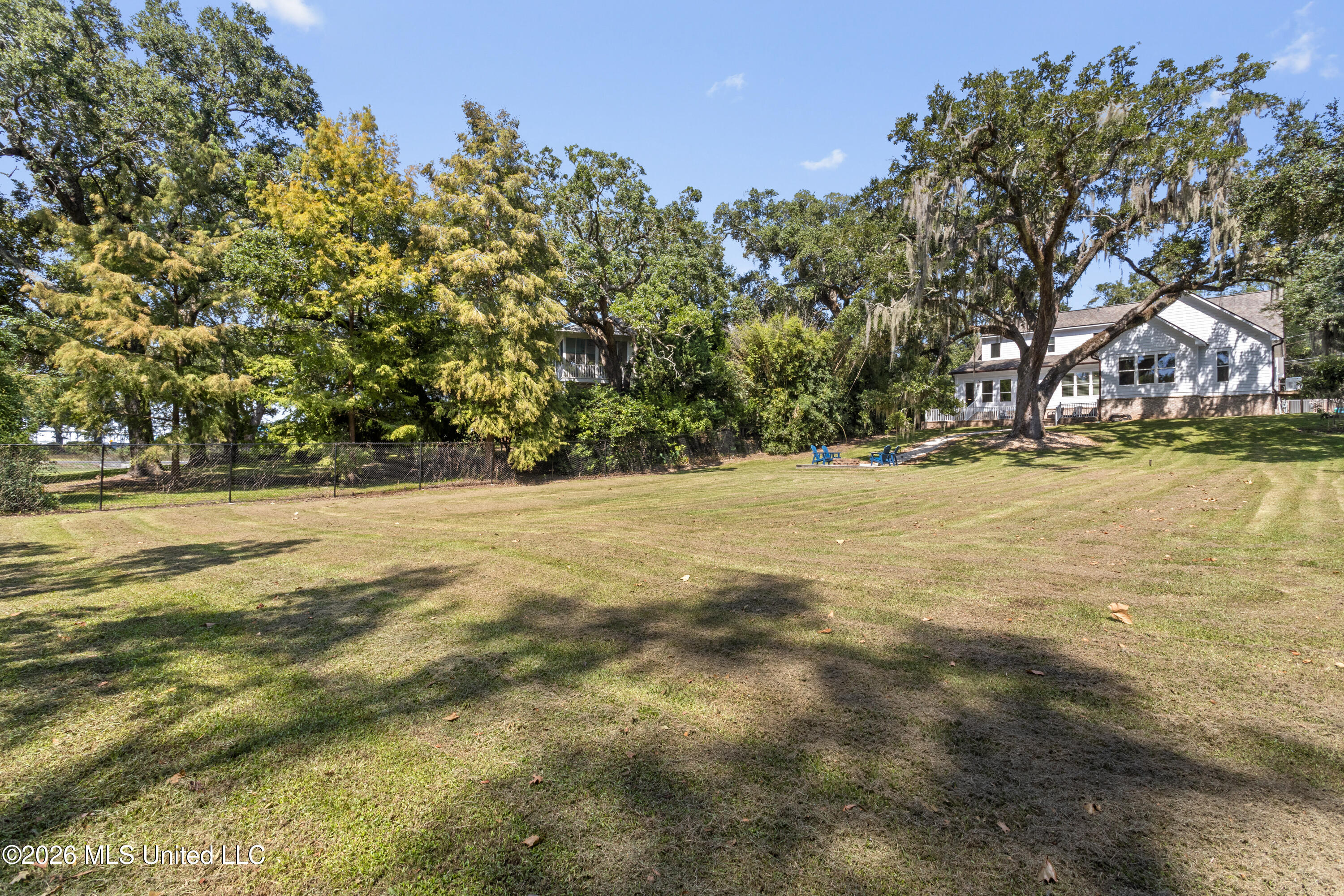 1016 Lafontaine Street Property Photo 74