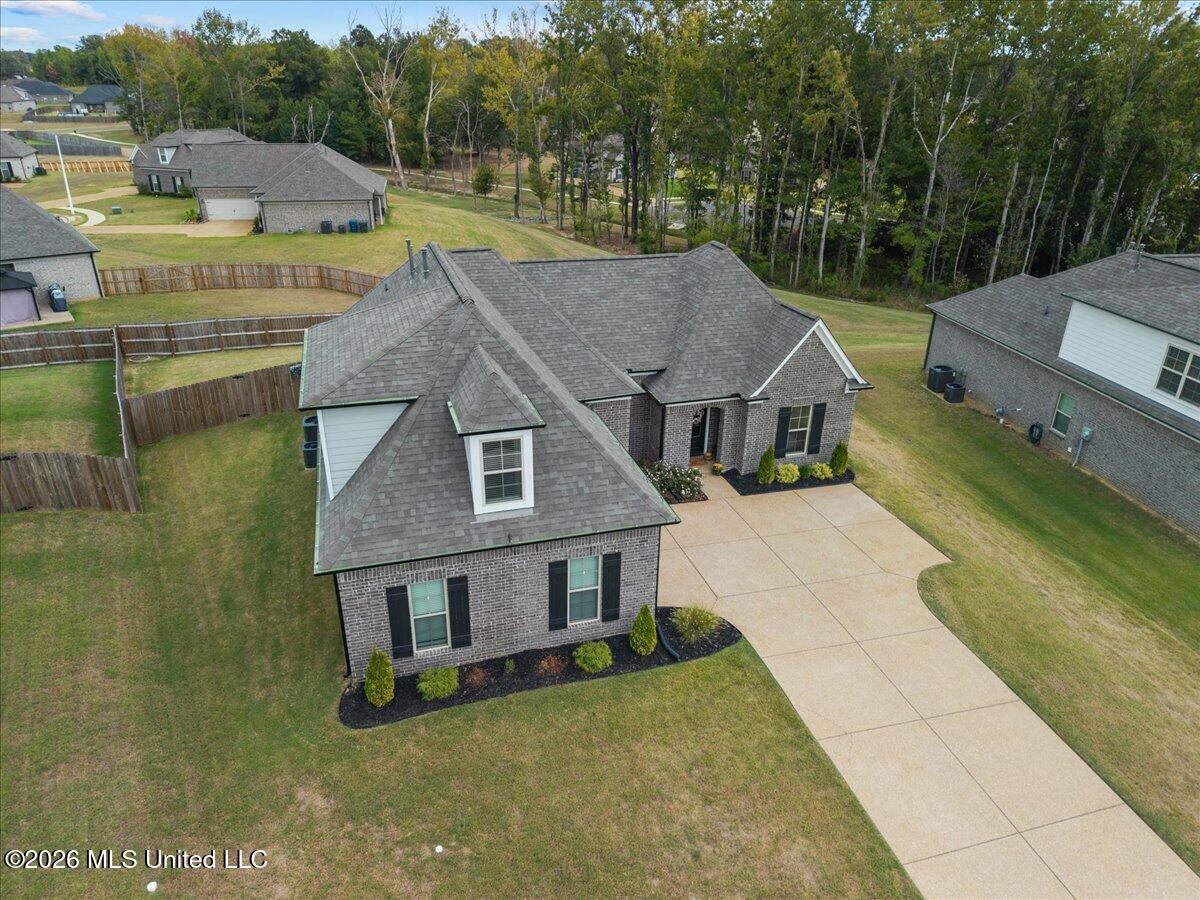 1762 Benton Drive Property Photo 1