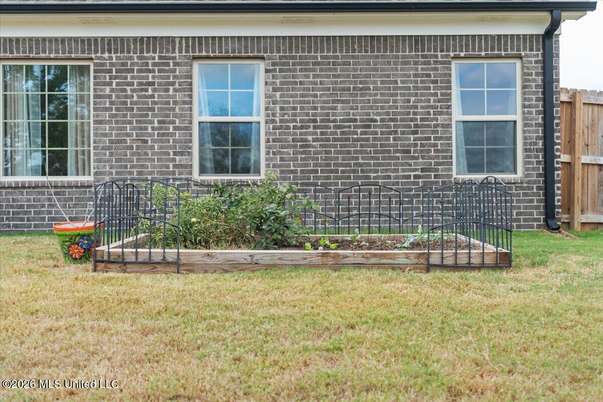 1762 Benton Drive Property Photo 8