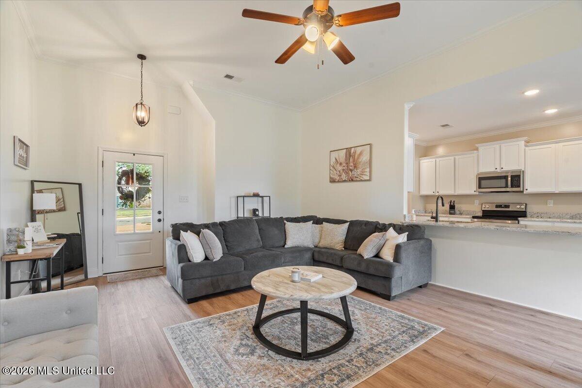 1762 Benton Drive Property Photo 13