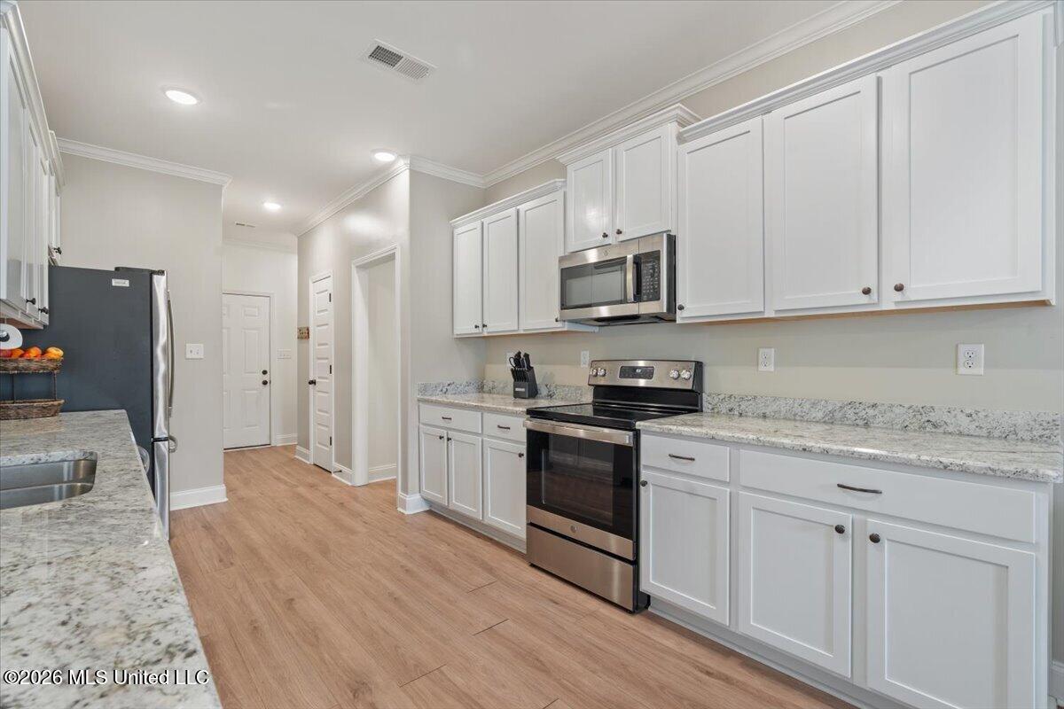 1762 Benton Drive Property Photo 26