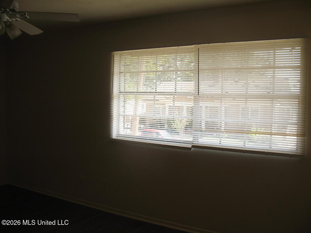 940 Bellevue Place Property Photo 3