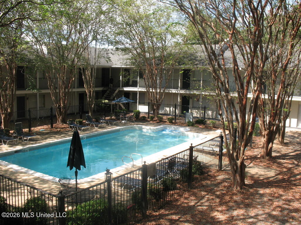 940 Bellevue Place Property Photo 12
