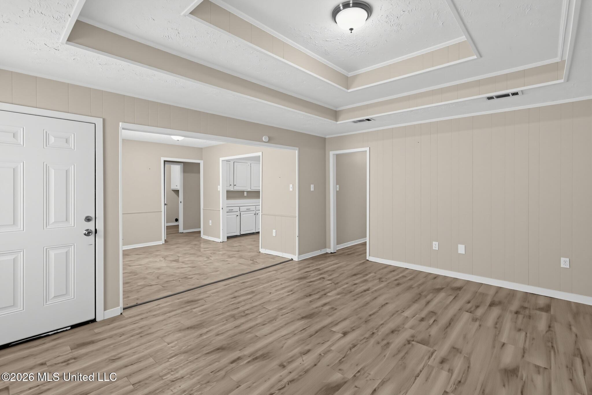 1334 Whispering Oaks Cove Property Photo 4