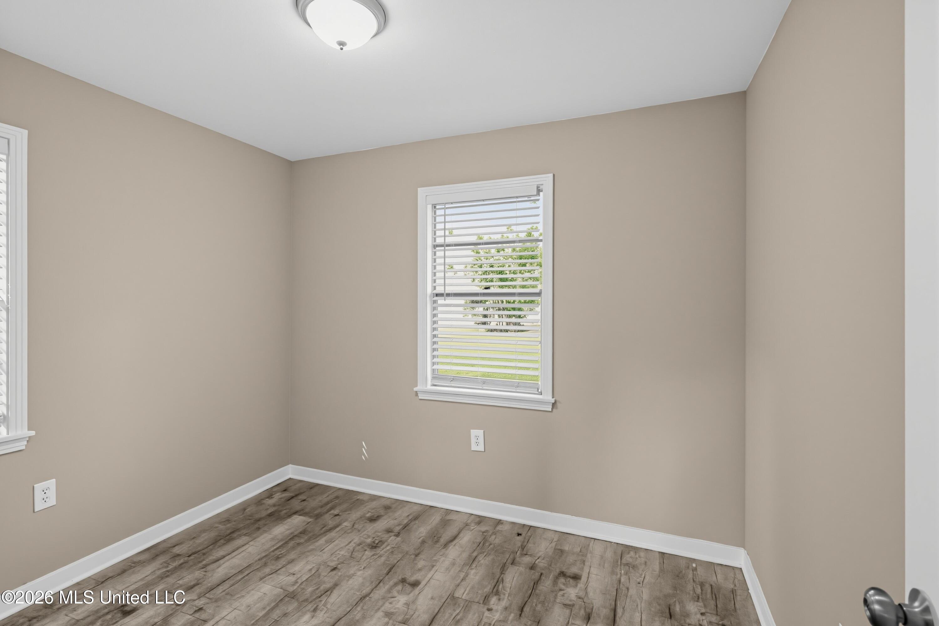 1334 Whispering Oaks Cove Property Photo 11