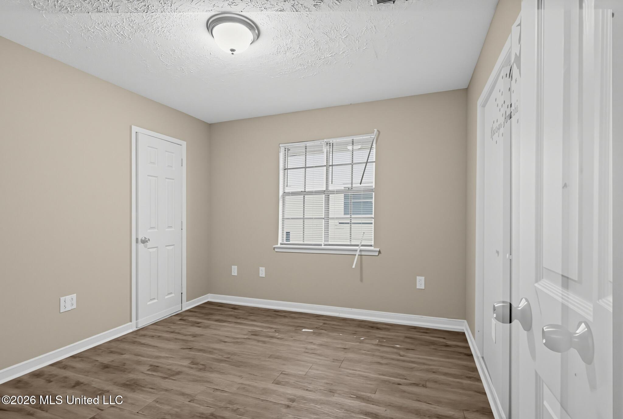 1334 Whispering Oaks Cove Property Photo 13