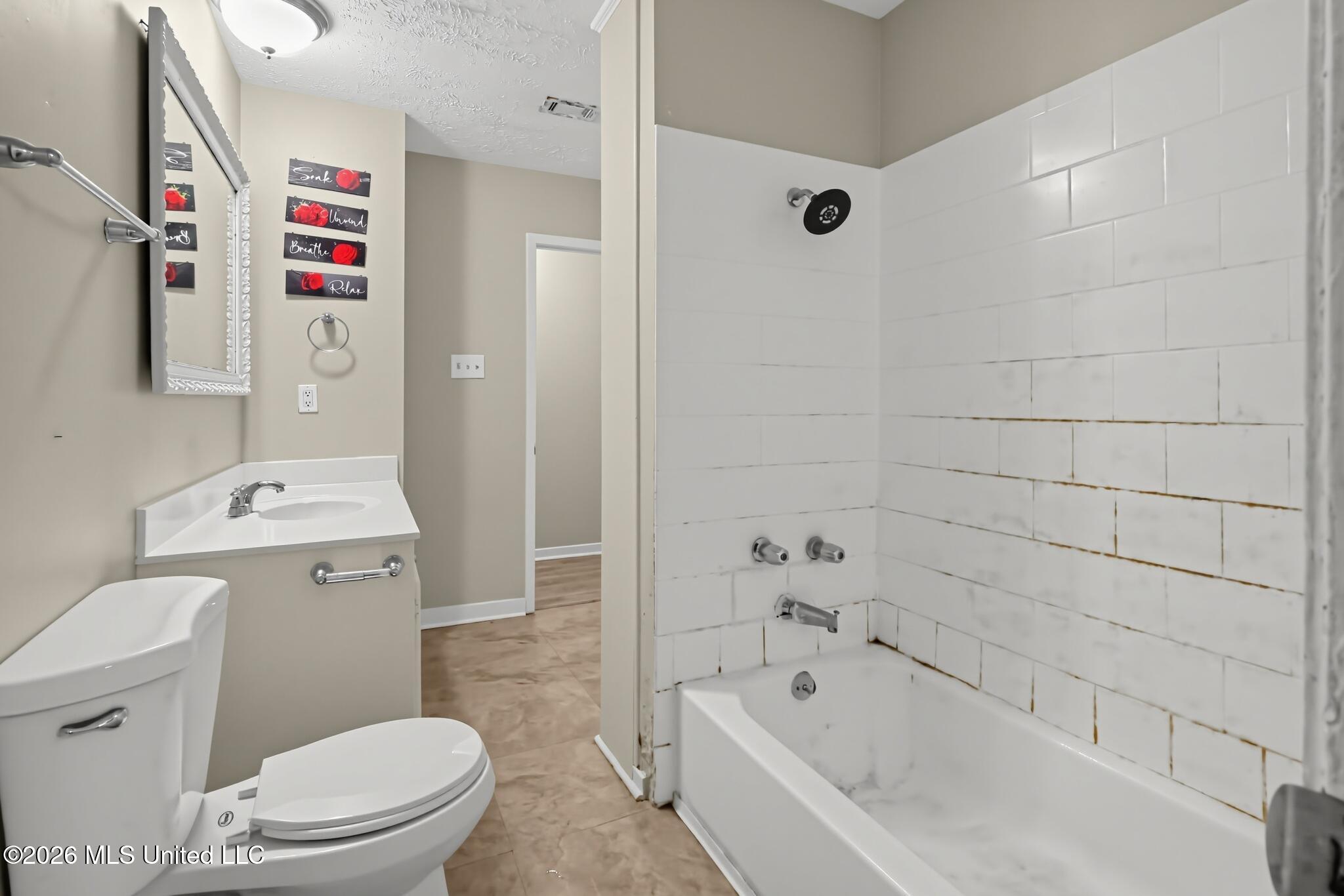 1334 Whispering Oaks Cove Property Photo 19