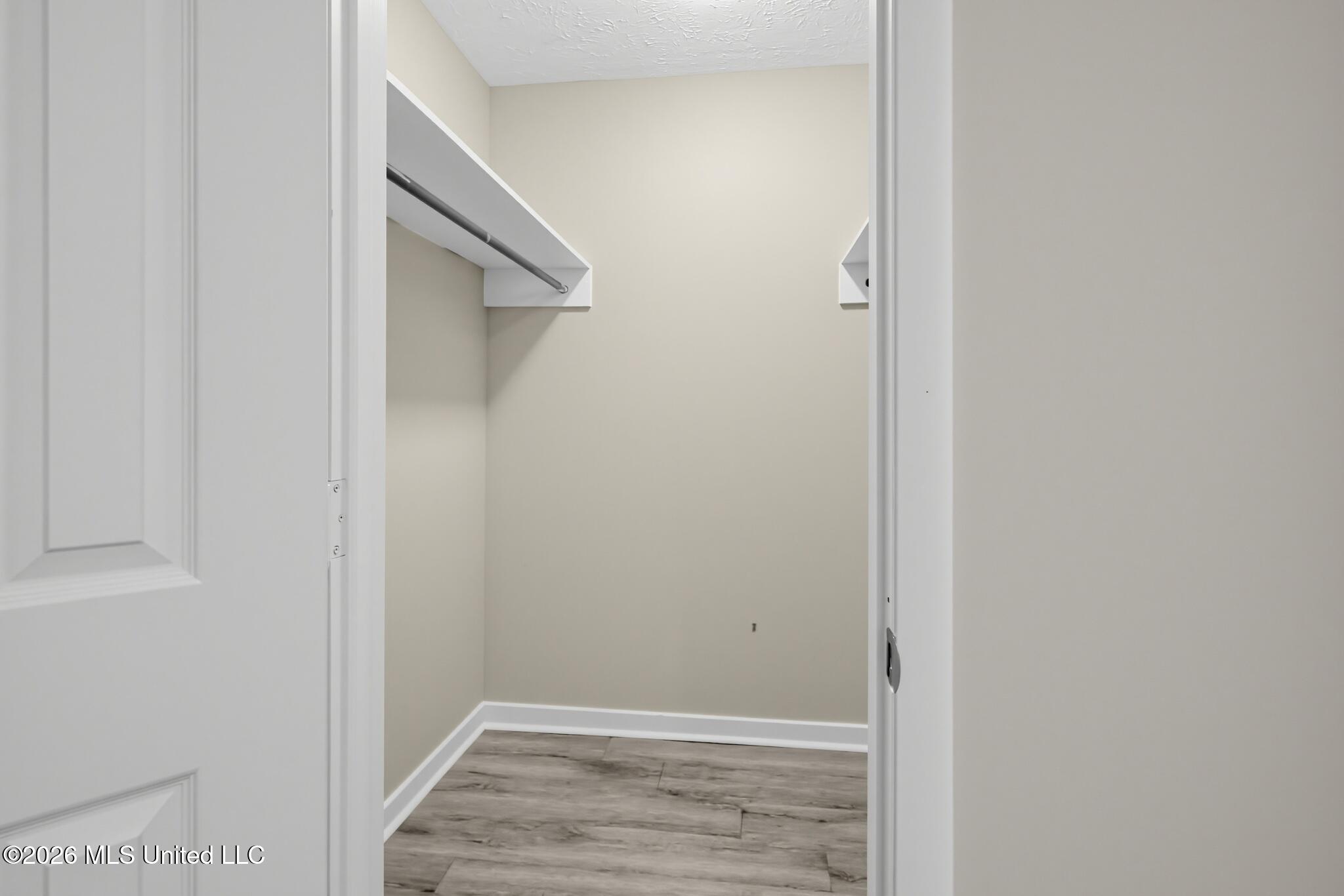 1334 Whispering Oaks Cove Property Photo 20