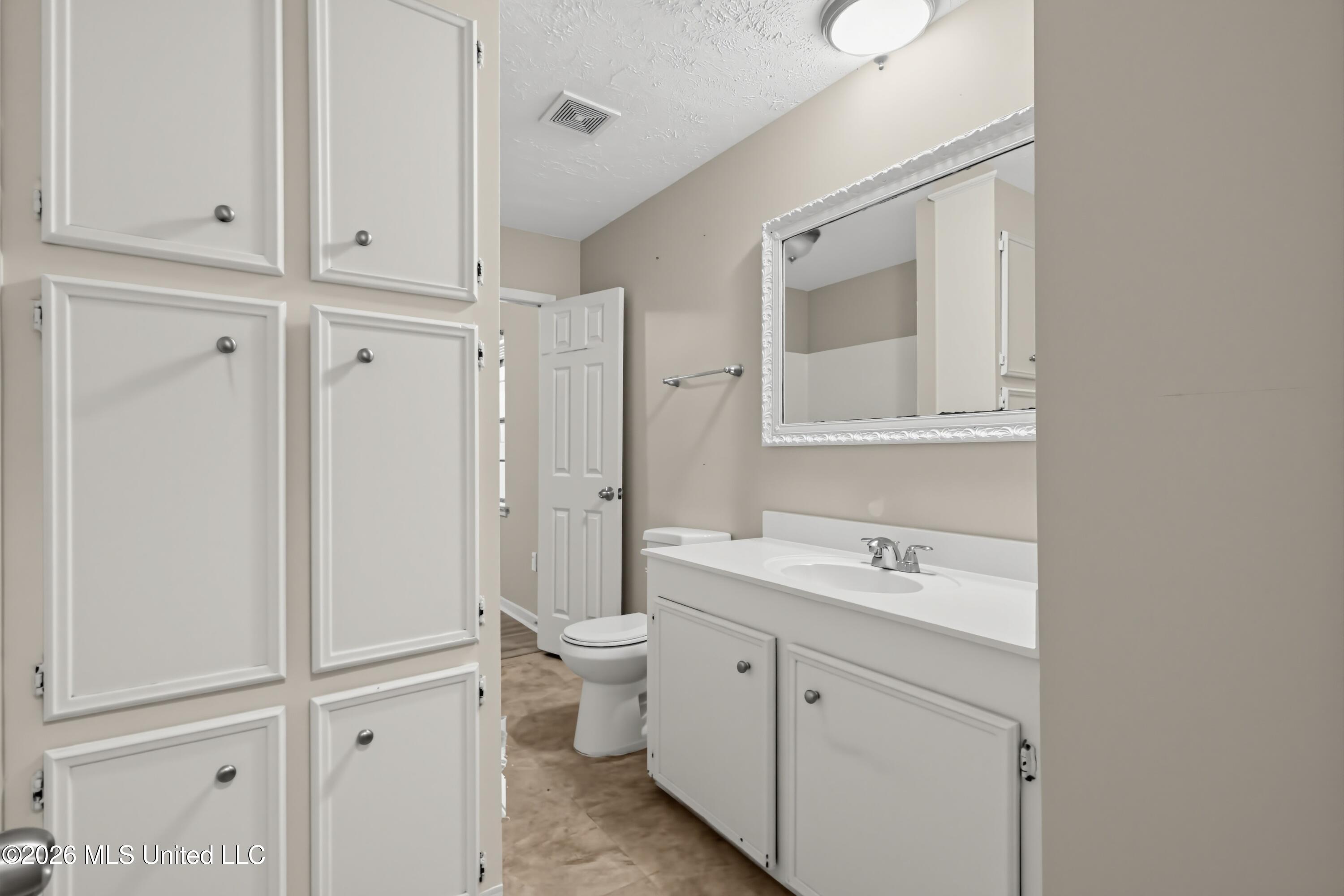 5638 Plemon Street Property Photo 10