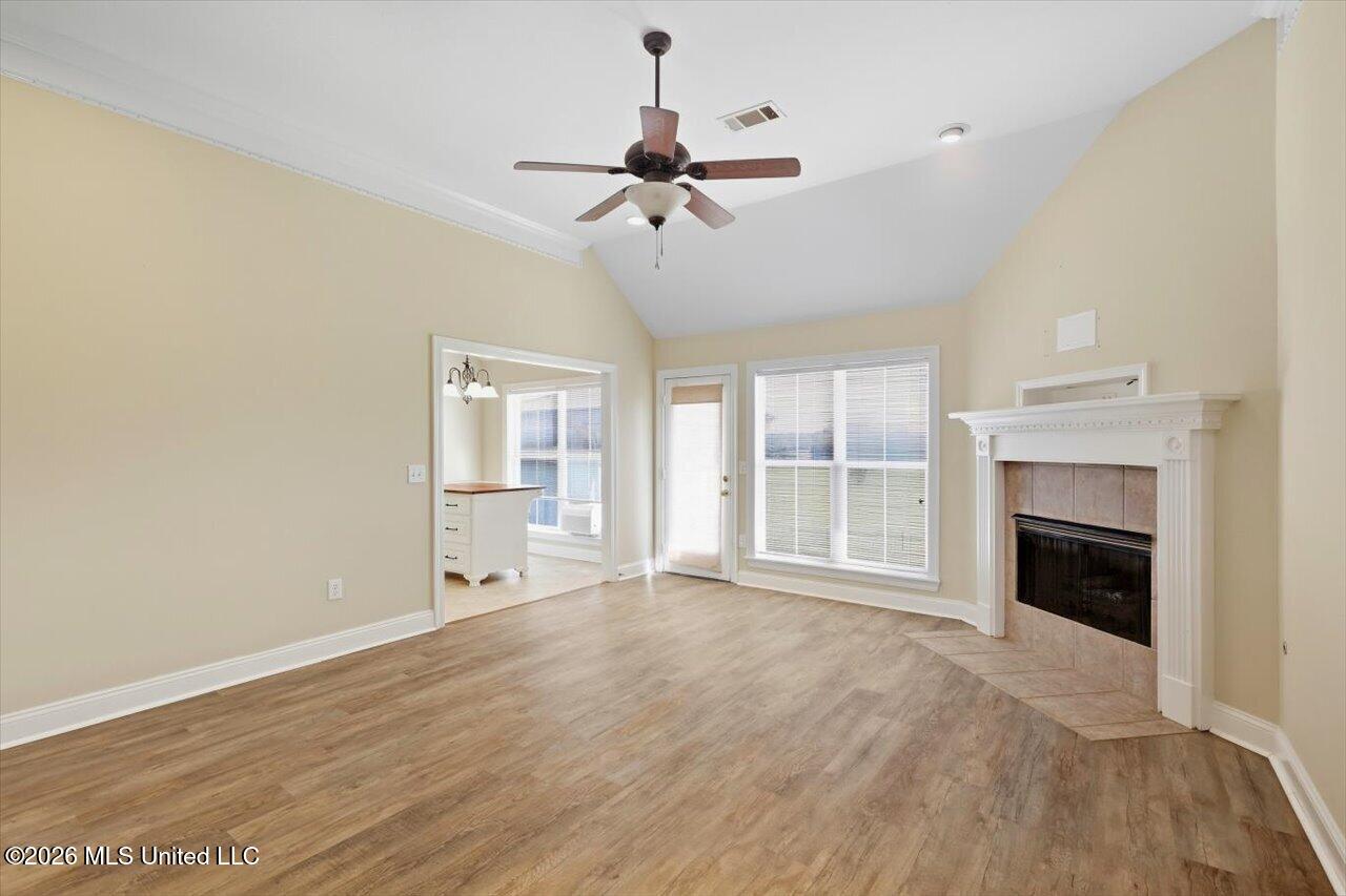 510 Wildberry Drive Property Photo 7