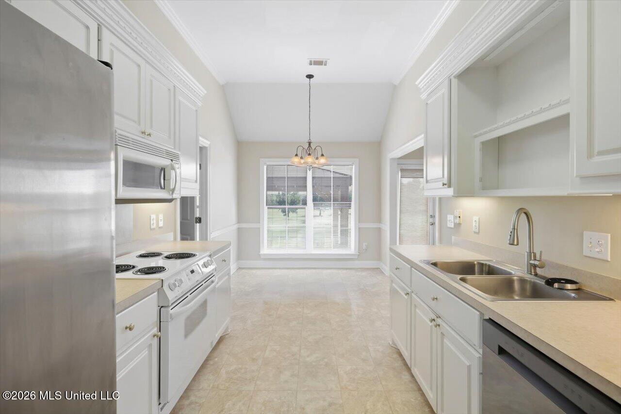 510 Wildberry Drive Property Photo 12