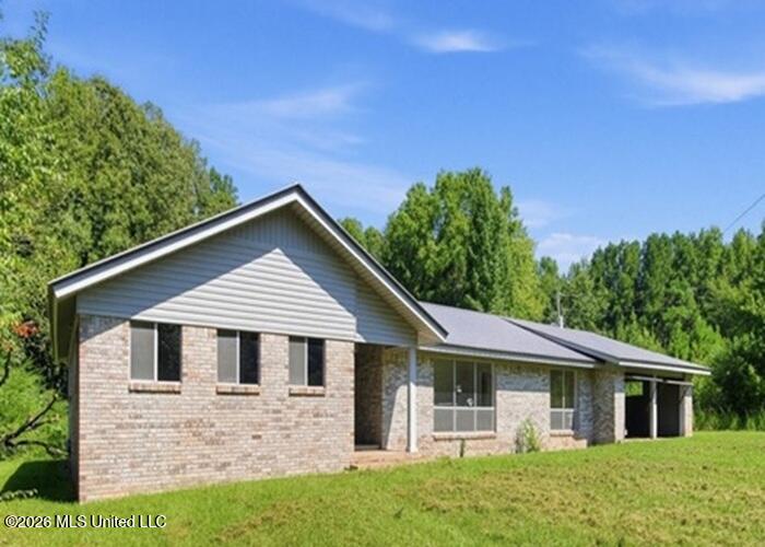 13431 Highway 21 N Property Photo 2