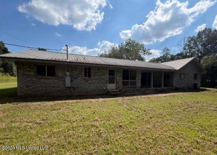 13431 Highway 21 N Property Photo 3