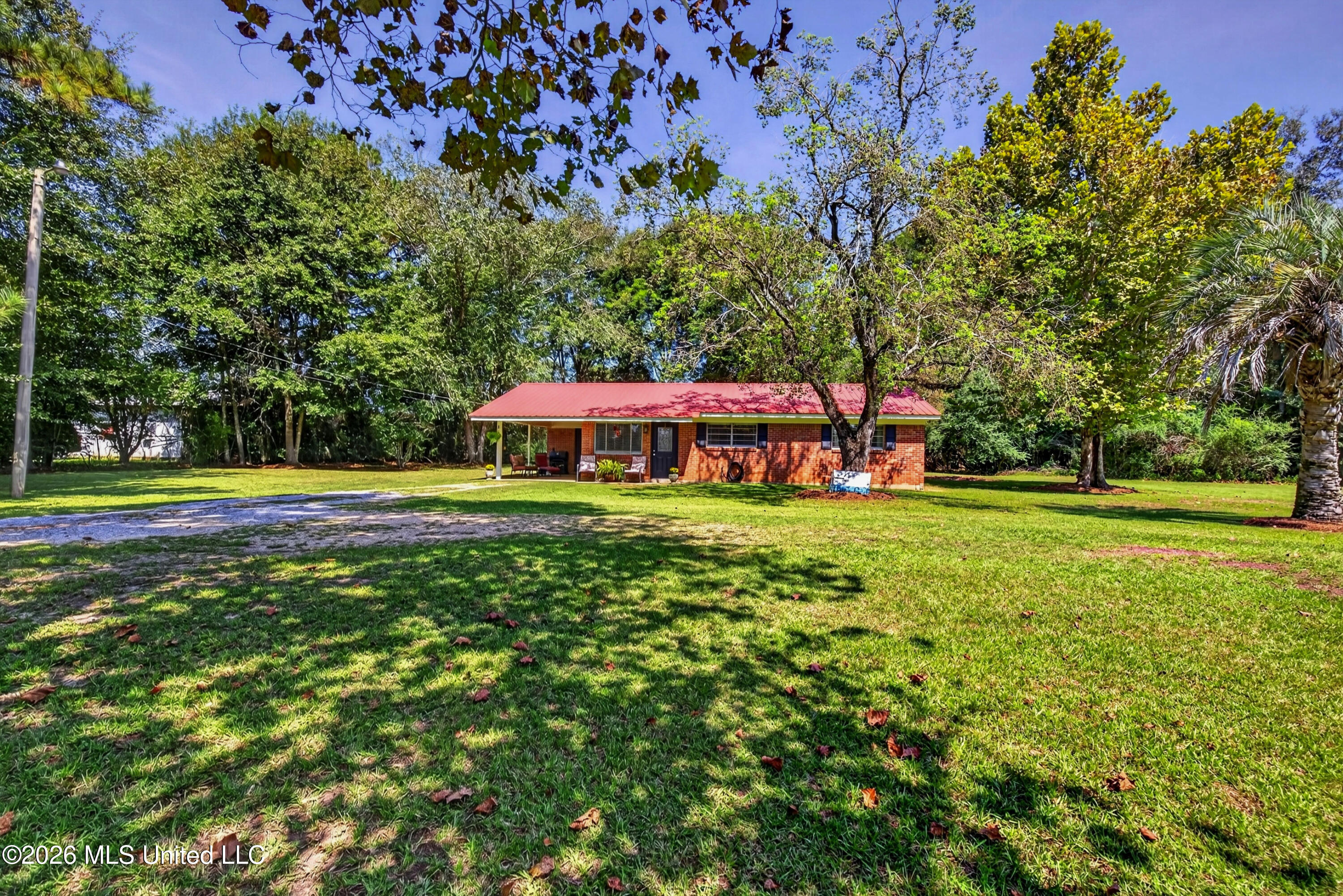 5232 Ward Pineview Road Property Photo 3