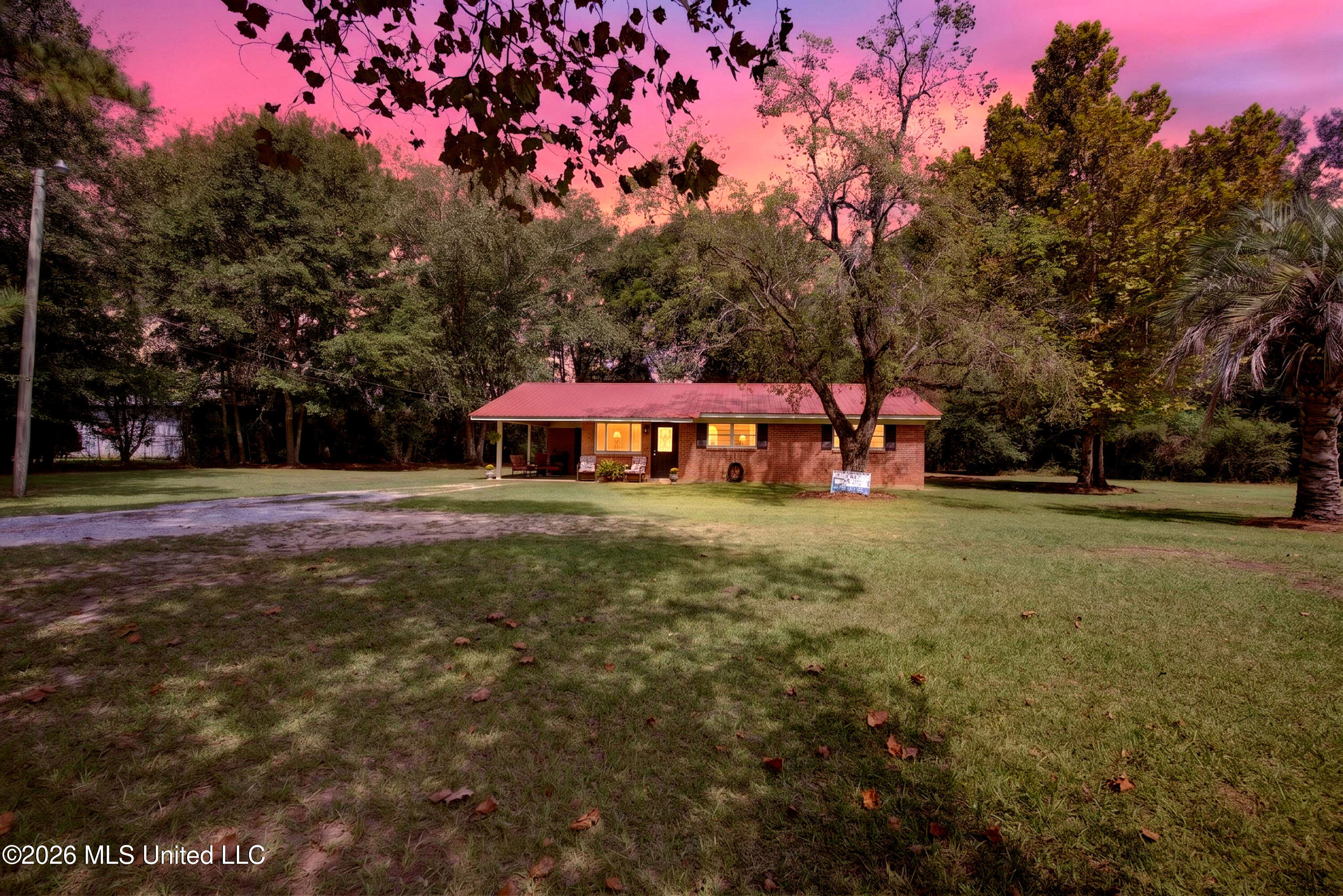 5232 Ward Pineview Road Property Photo 4