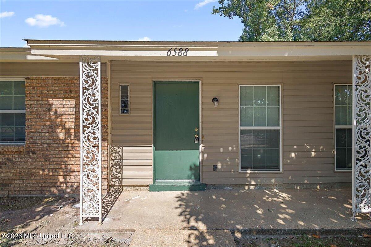 6588 Johnson Place Property Photo 4