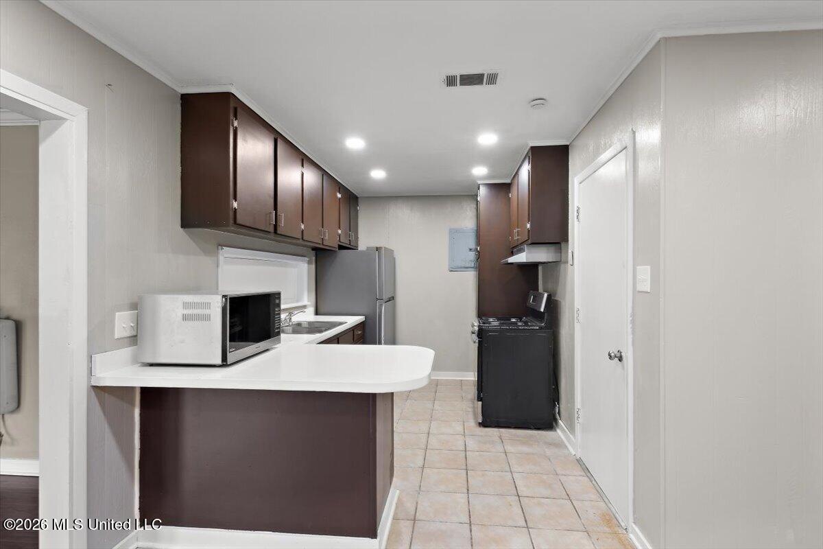 6588 Johnson Place Property Photo 10