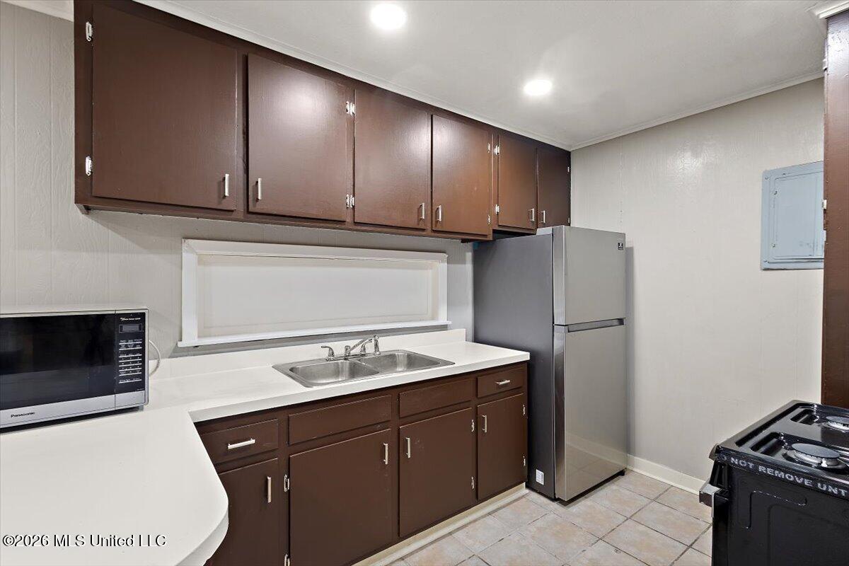 6588 Johnson Place Property Photo 11