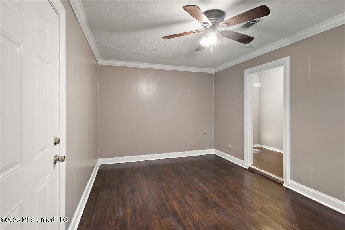 6588 Johnson Place Property Photo 12