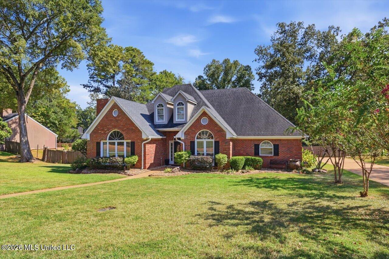 108 Kenbridge Lane Property Photo 3