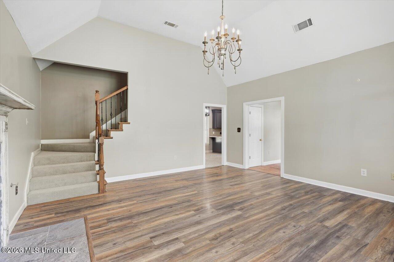 108 Kenbridge Lane Property Photo 7