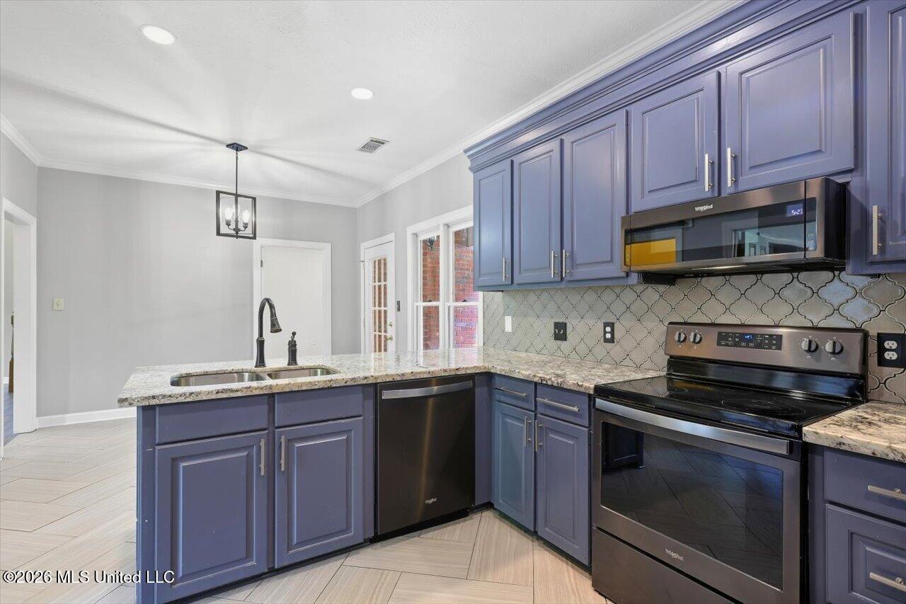 108 Kenbridge Lane Property Photo 12