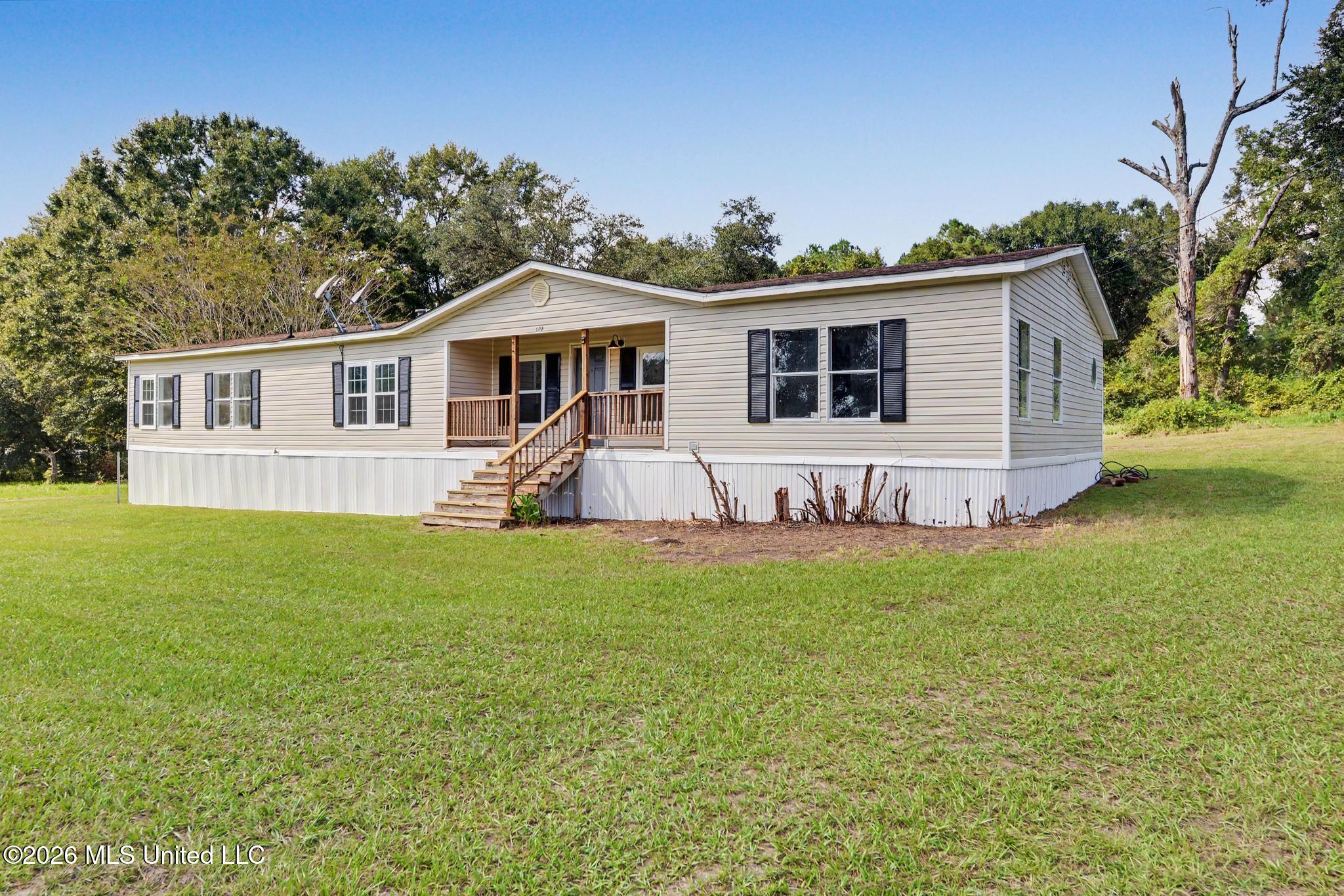 128 Rosewood Lane Property Photo 1