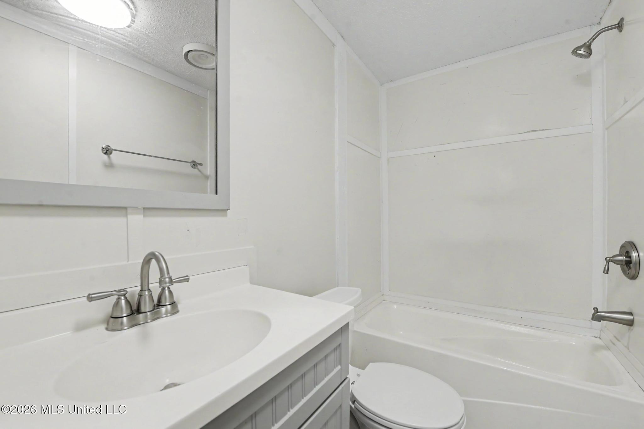128 Rosewood Lane Property Photo 22
