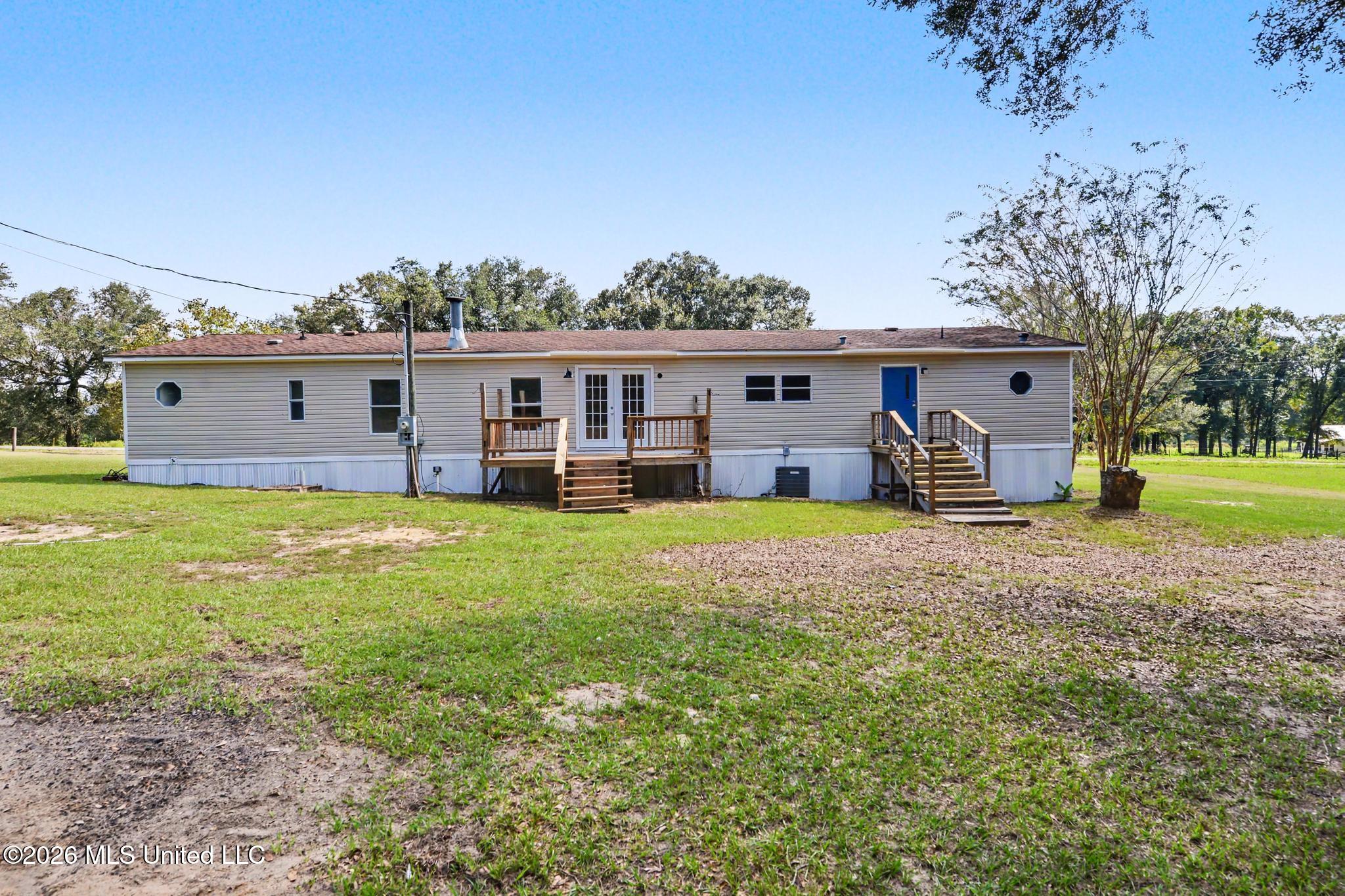 128 Rosewood Lane Property Photo 29