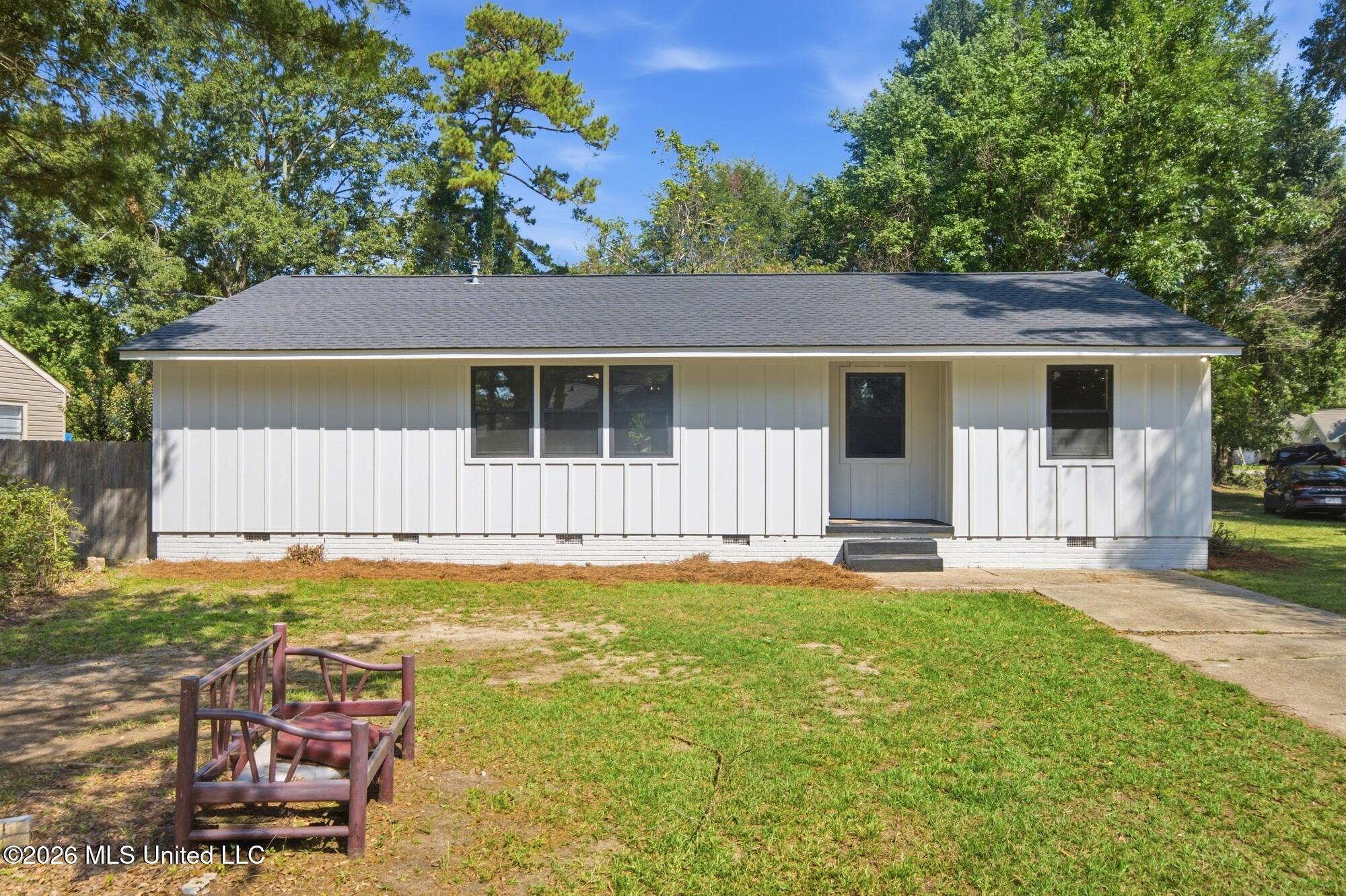 126 Wilson Drive Property Photo 1