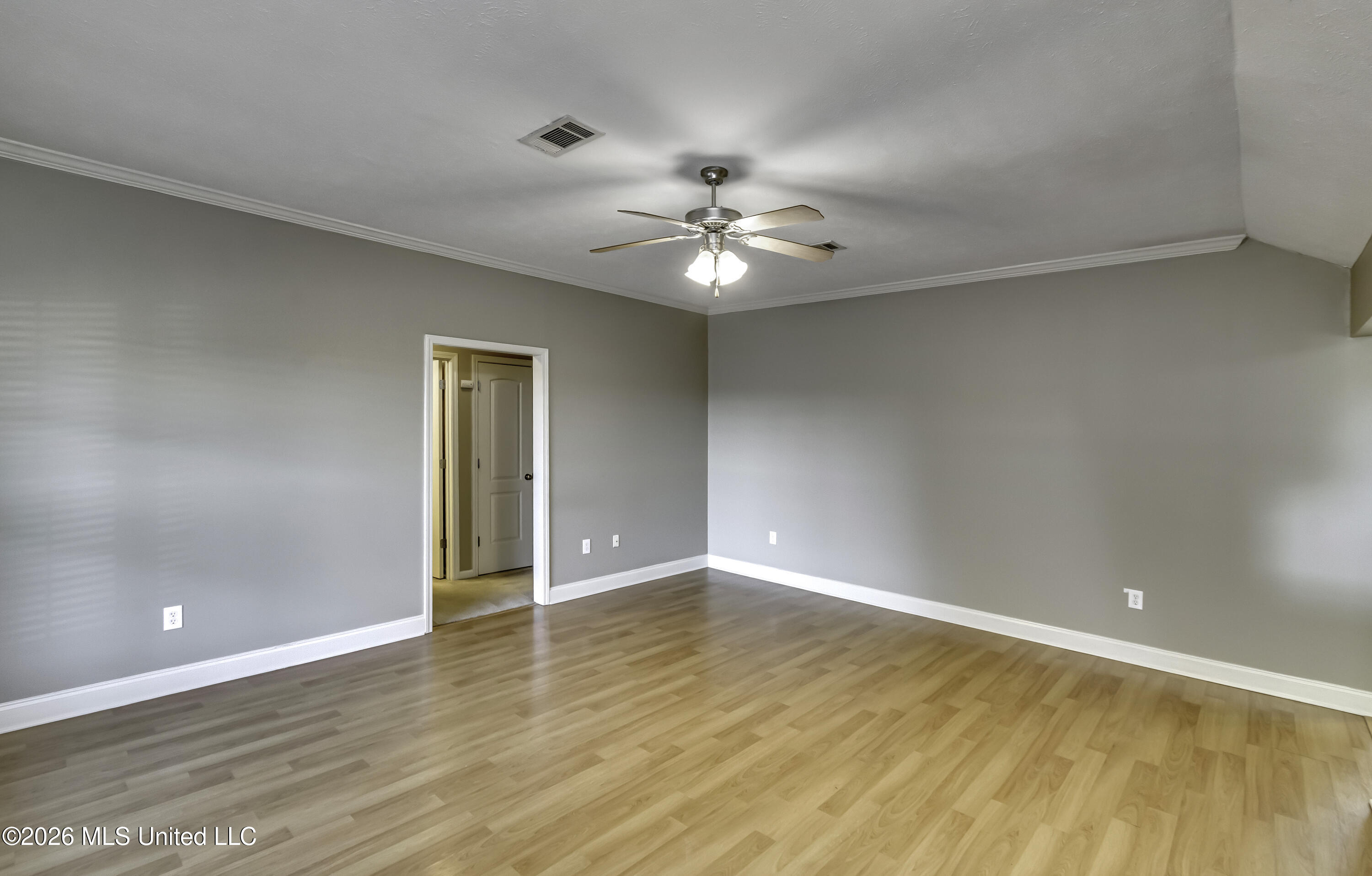606 Briars Bend Property Photo 9