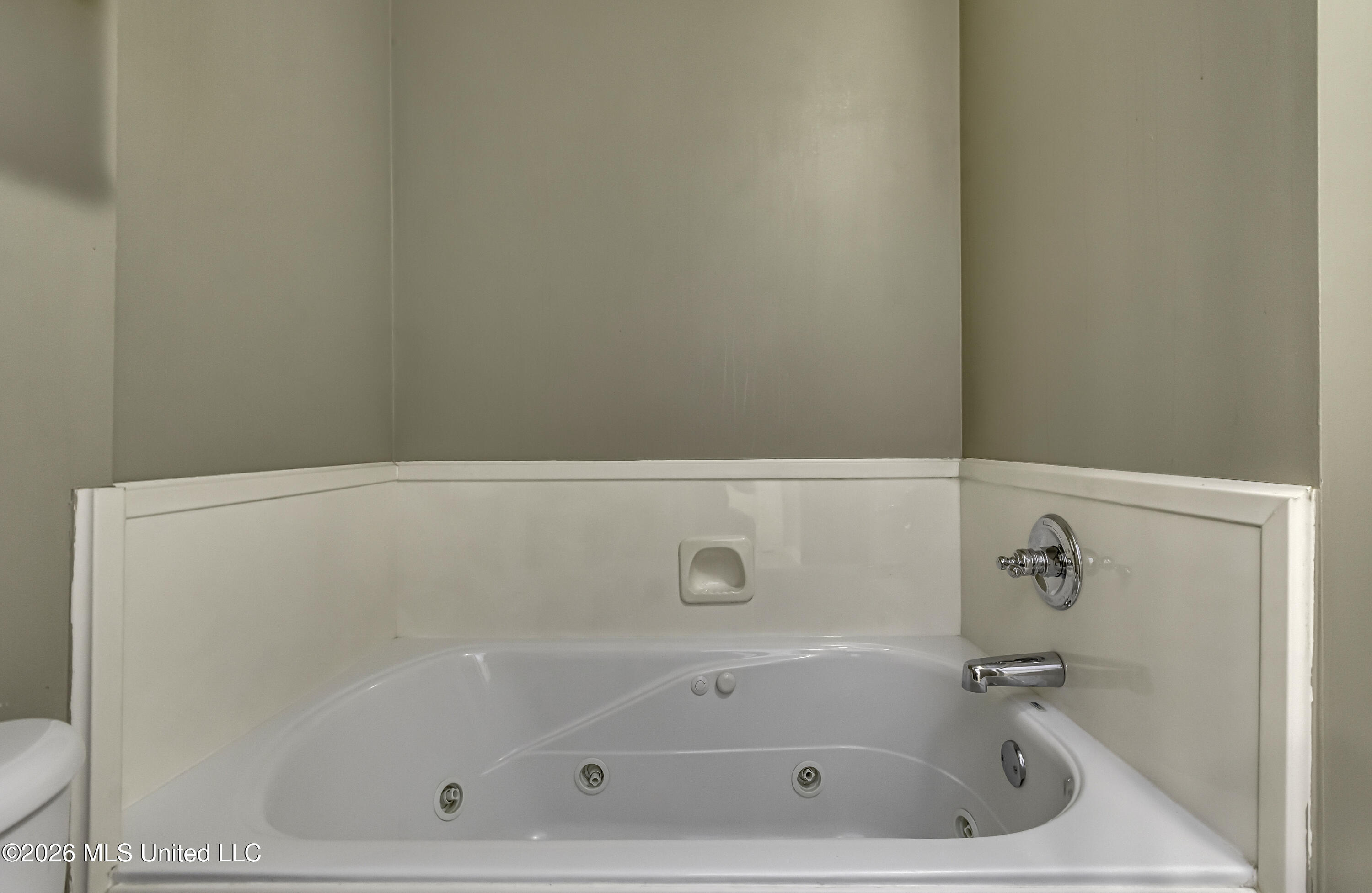 606 Briars Bend Property Photo 36