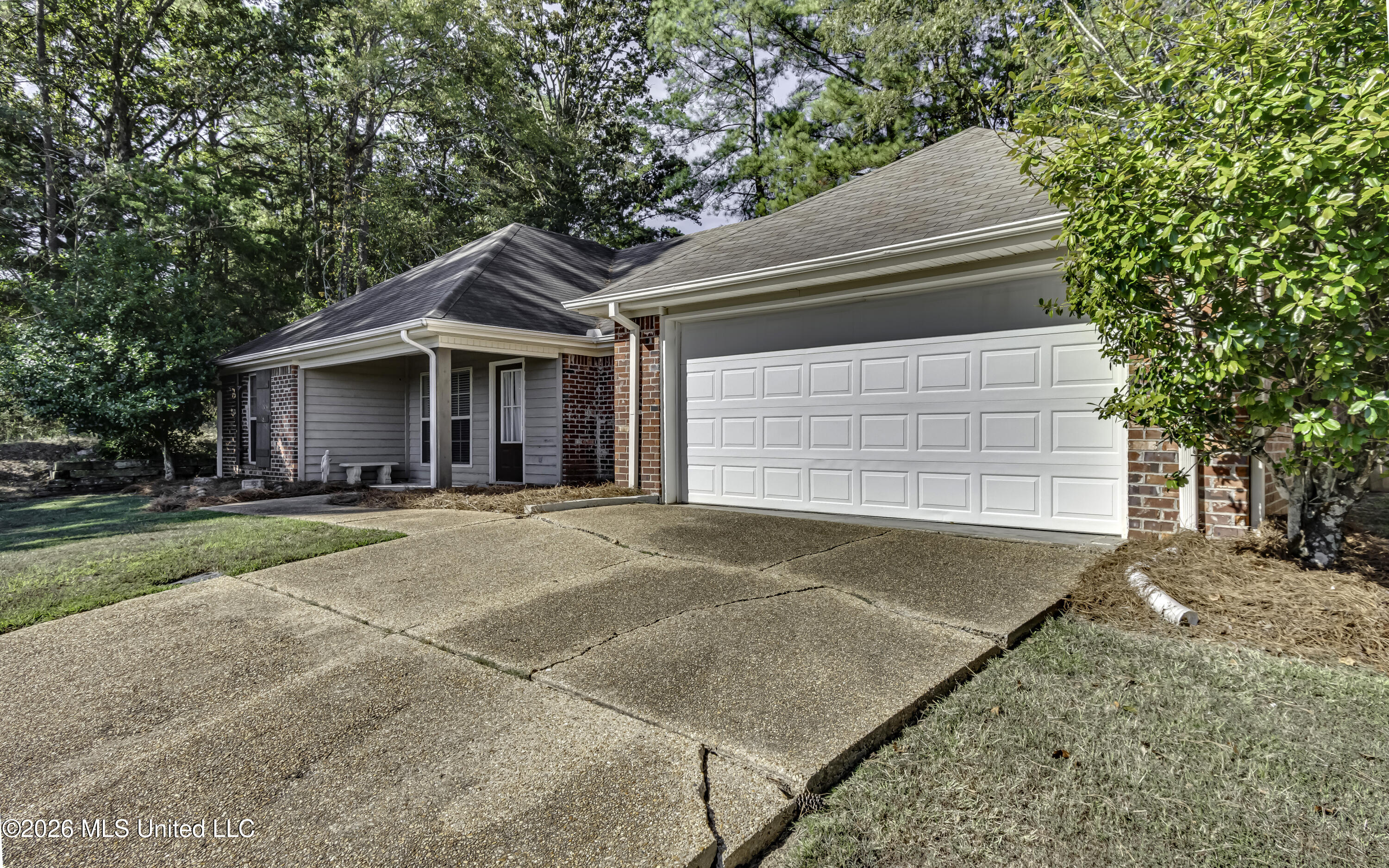606 Briars Bend Property Photo 40
