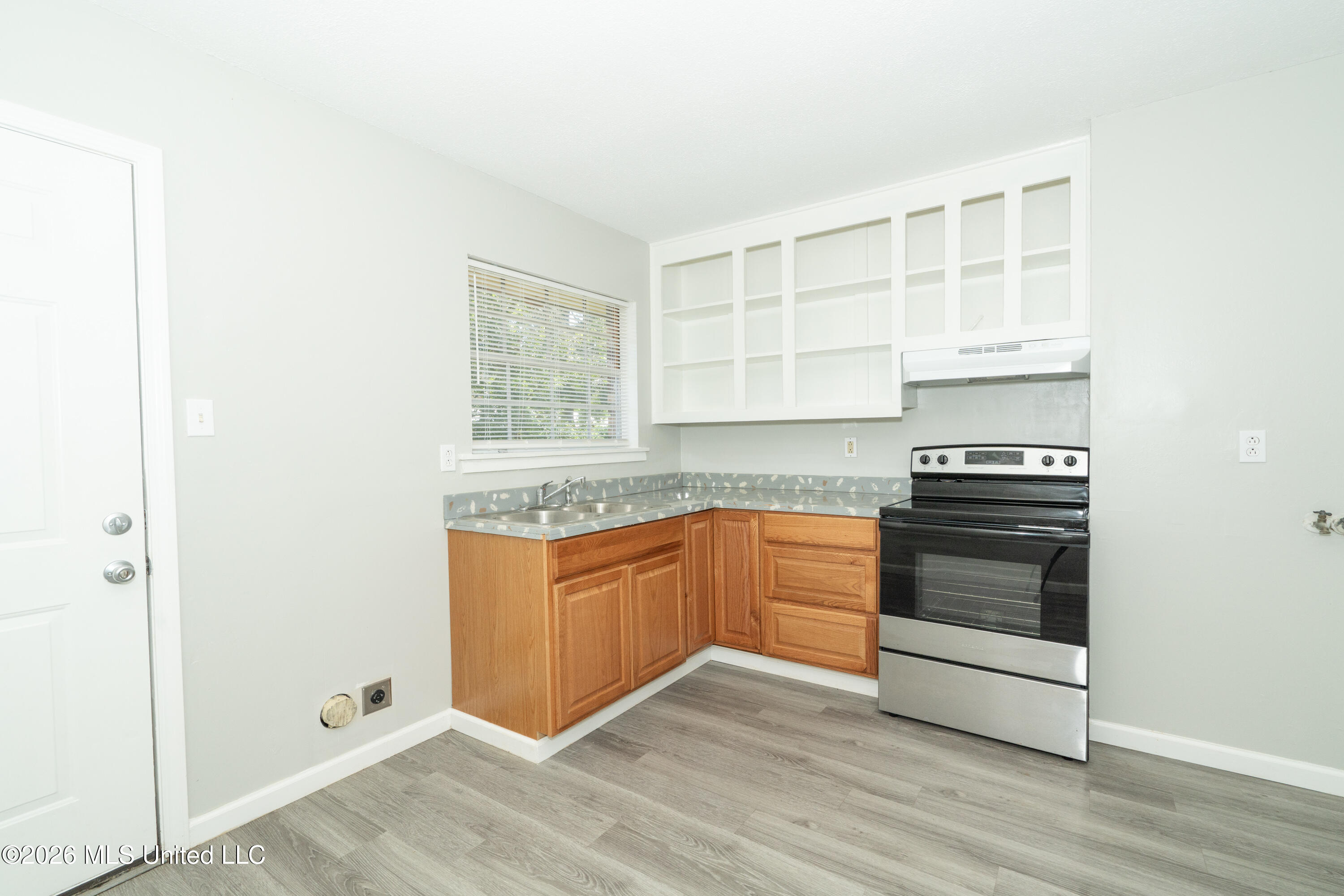 264 Alexander Road Property Photo 4