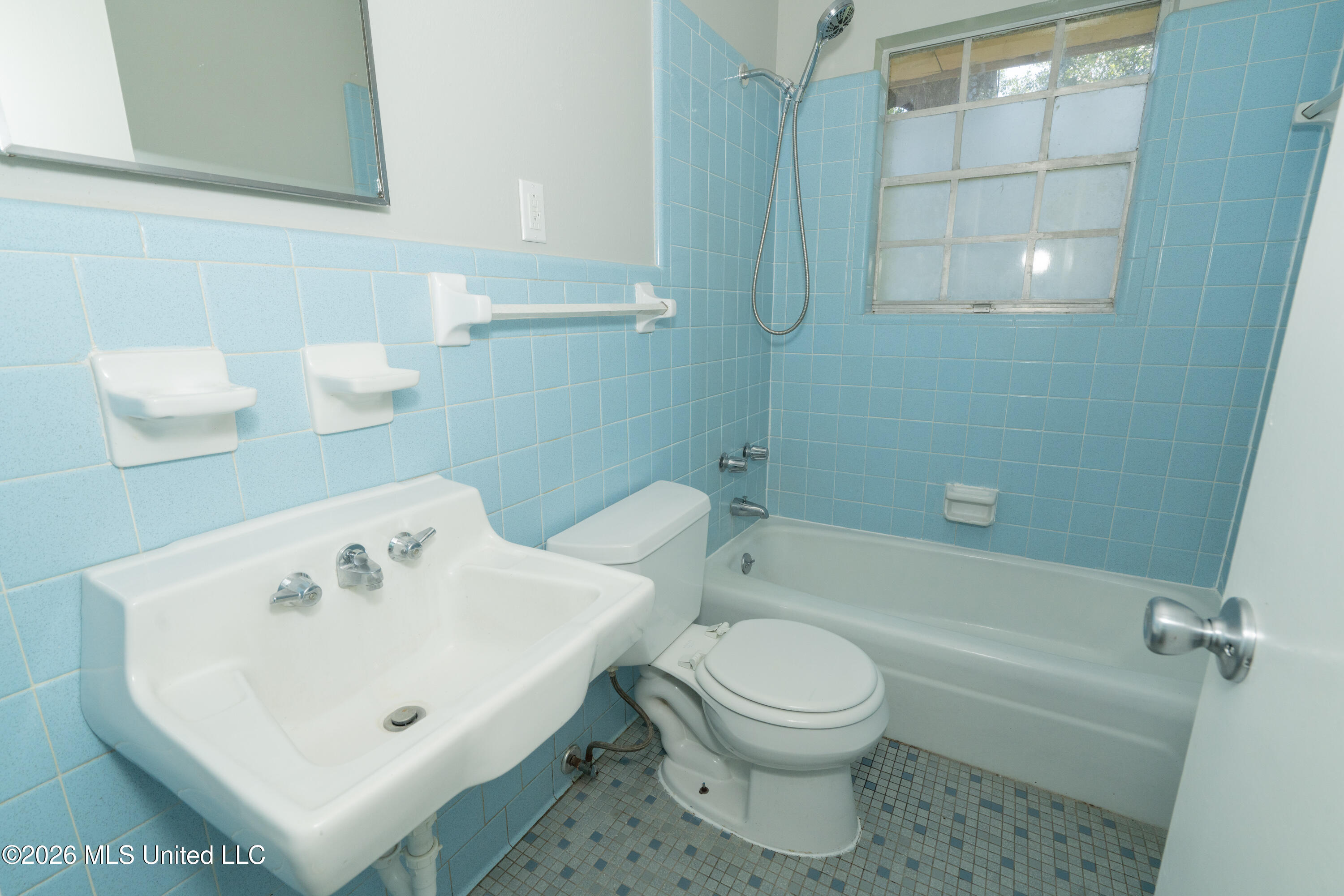 264 Alexander Road Property Photo 7