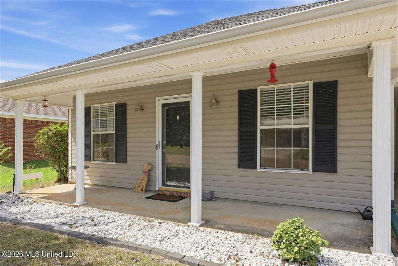 317 Swan Drive Property Photo 2