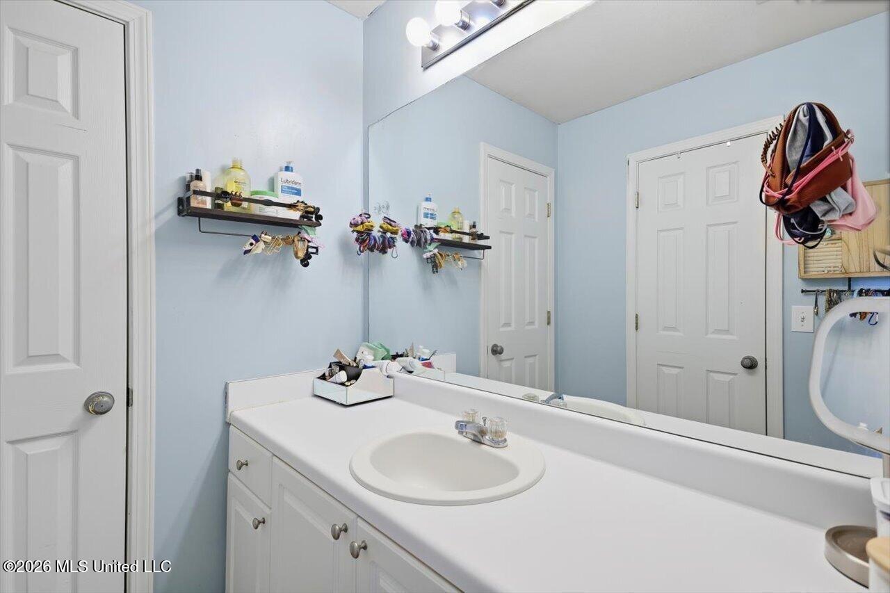 317 Swan Drive Property Photo 14
