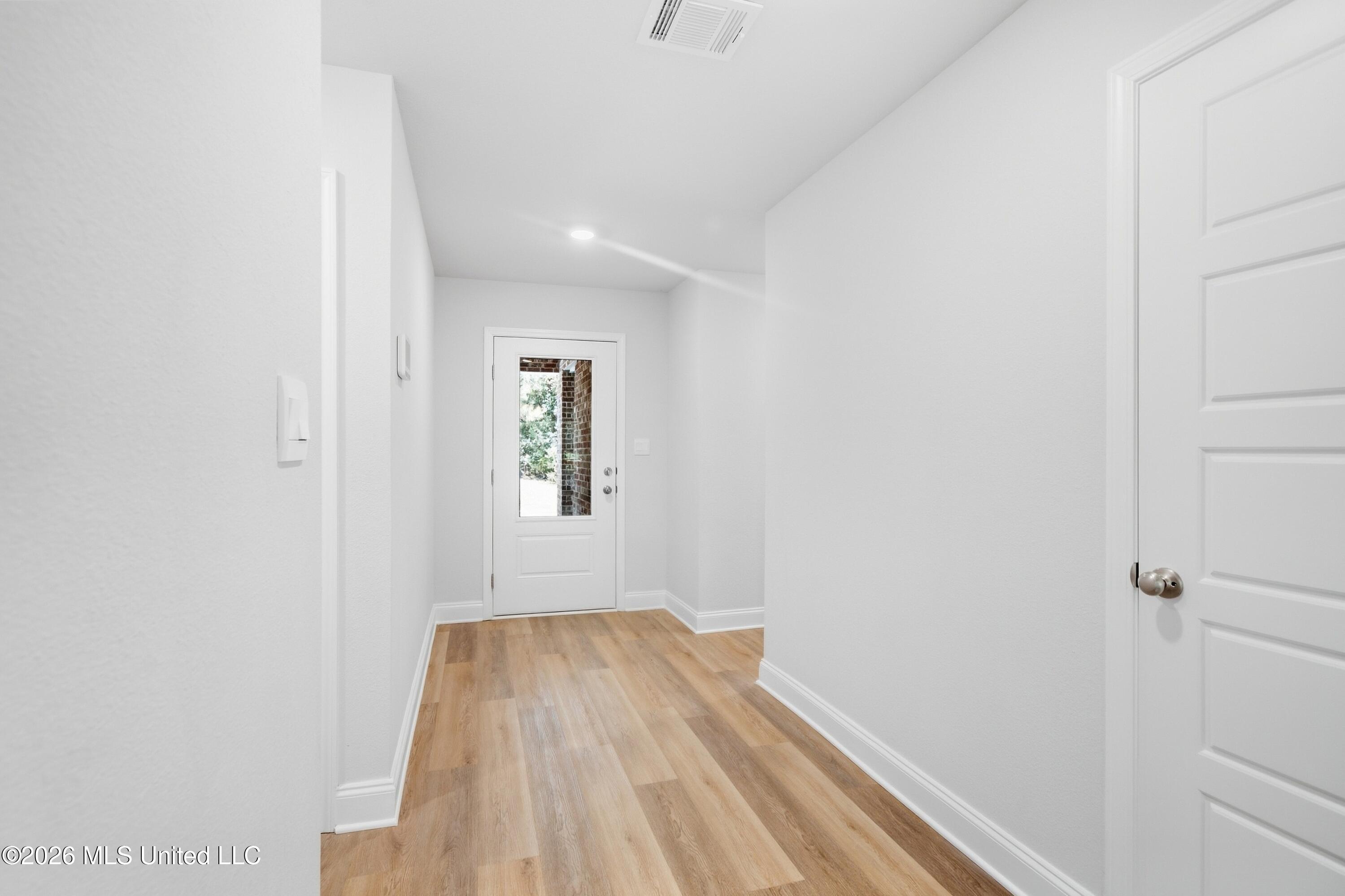 33 Vermont Drive Property Photo 5