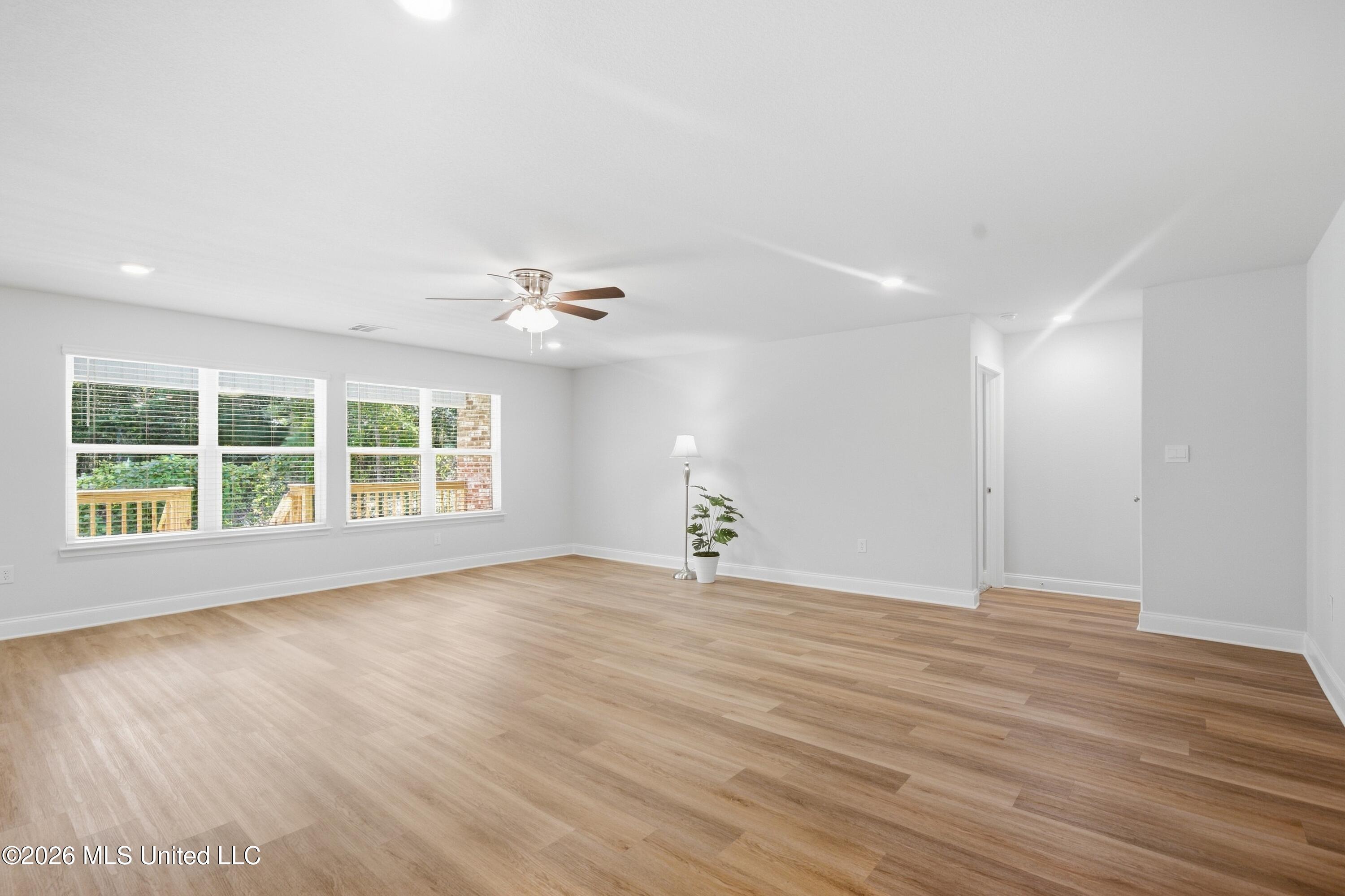 33 Vermont Drive Property Photo 6