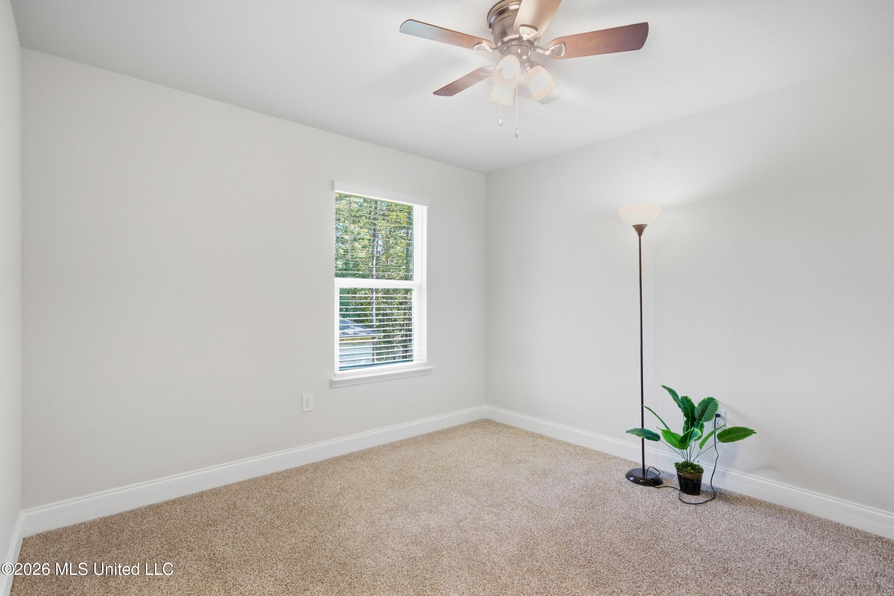 33 Vermont Drive Property Photo 23