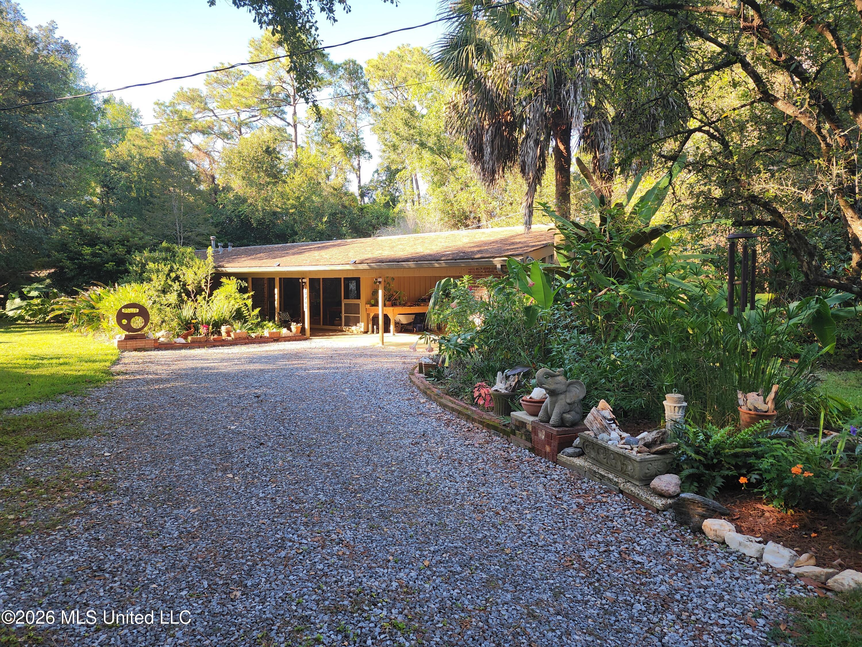 13708 Docena Circle Property Photo 1