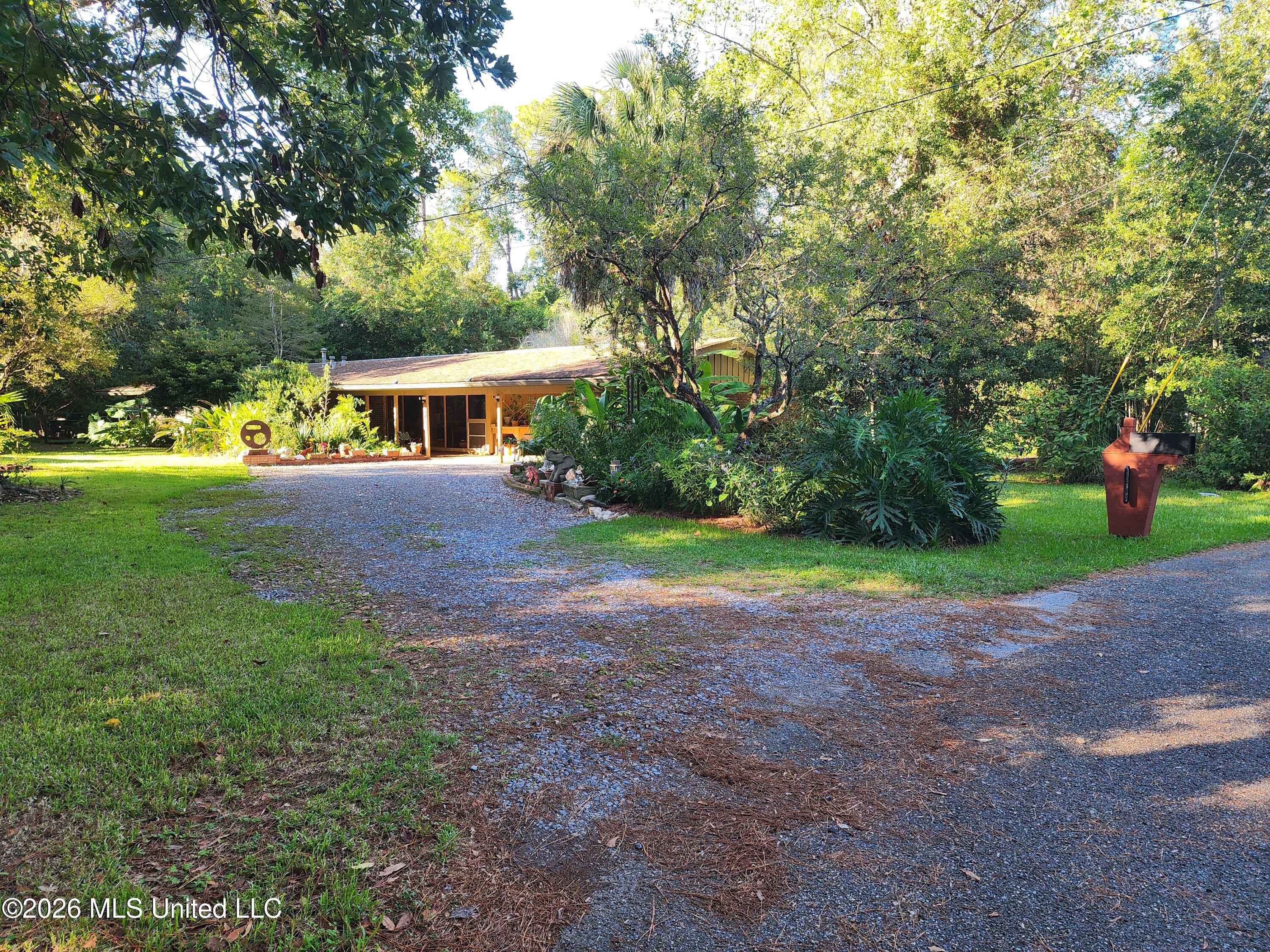 13708 Docena Circle Property Photo 9
