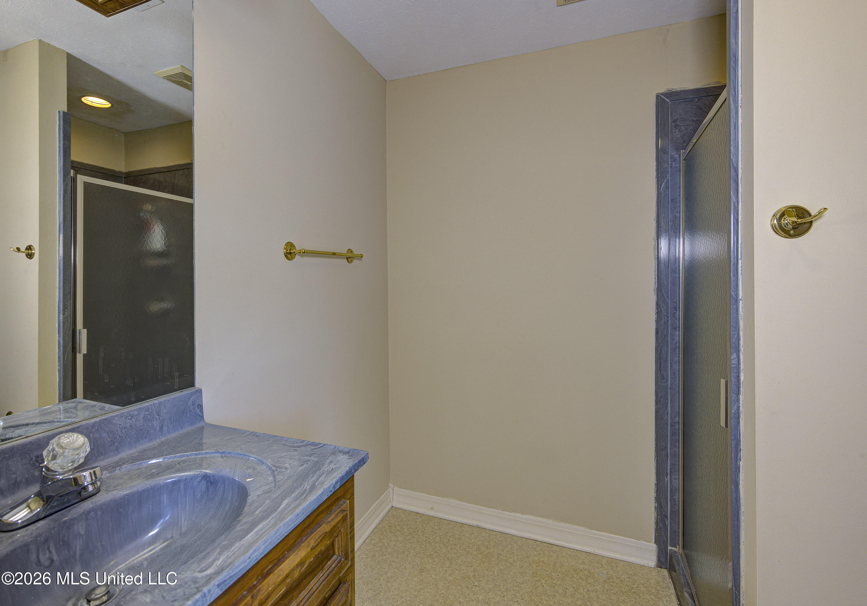 301 Concord Drive Property Photo 23