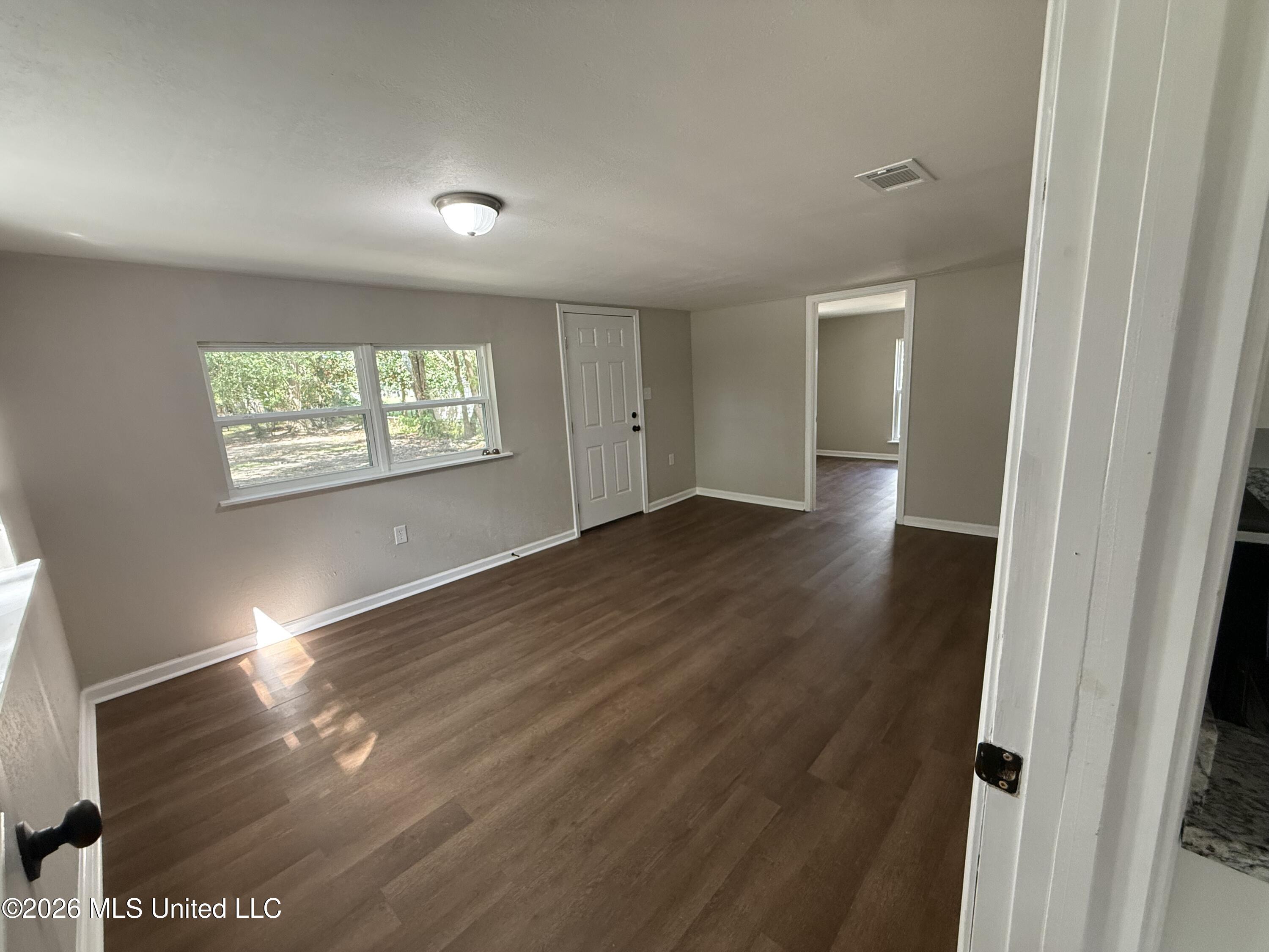 1811 Wilson Avenue Property Photo 13