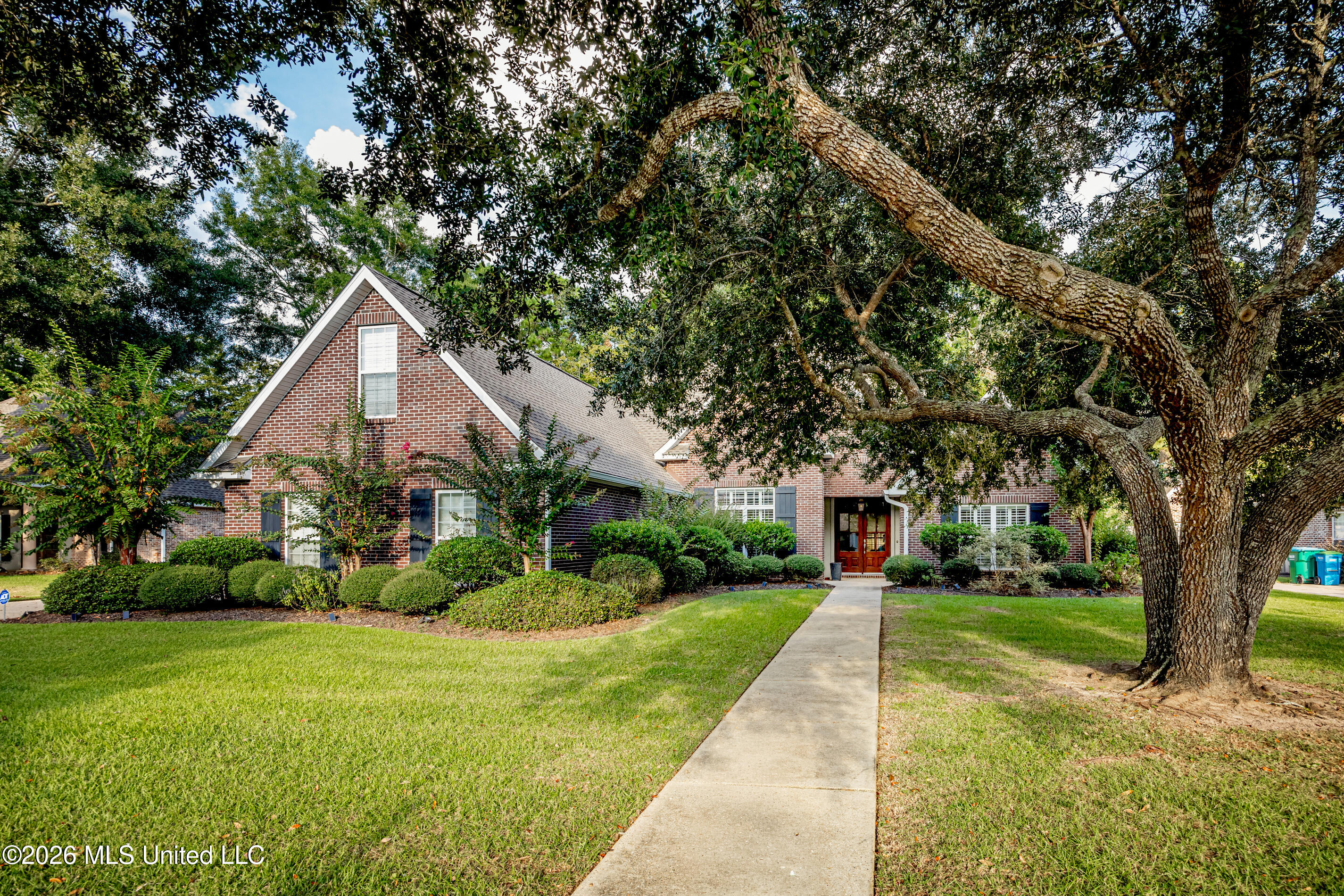812 Canebrake Drive Property Photo 1
