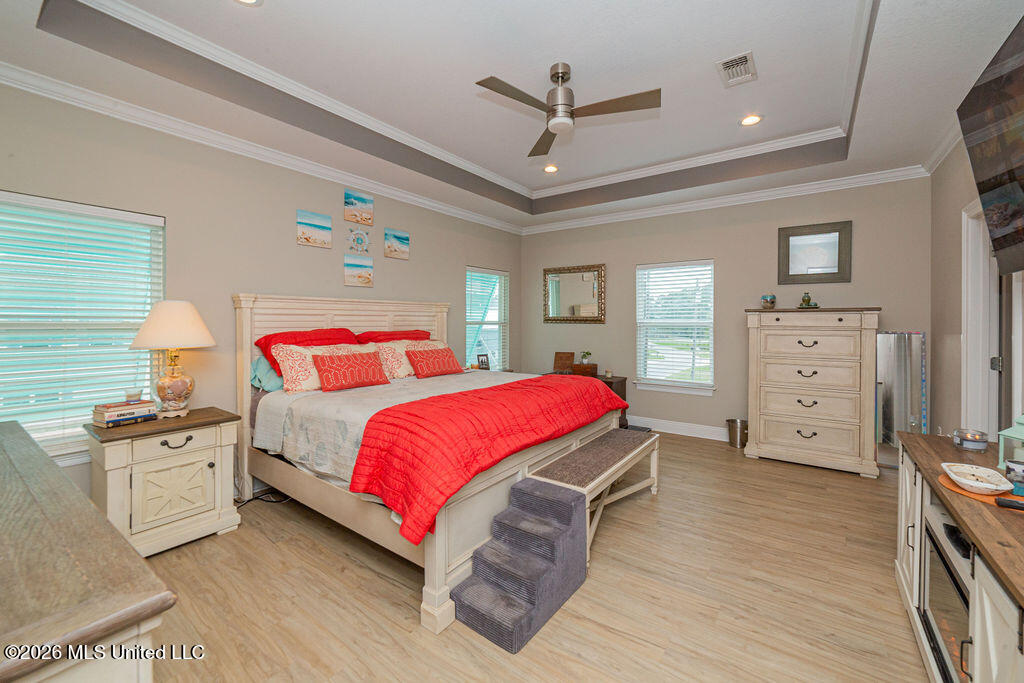 6276 Pontiac Drive Property Photo 8