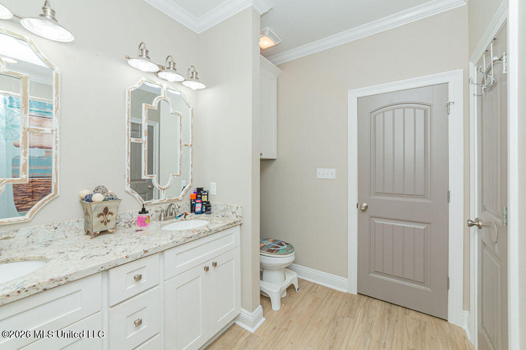 6276 Pontiac Drive Property Photo 10