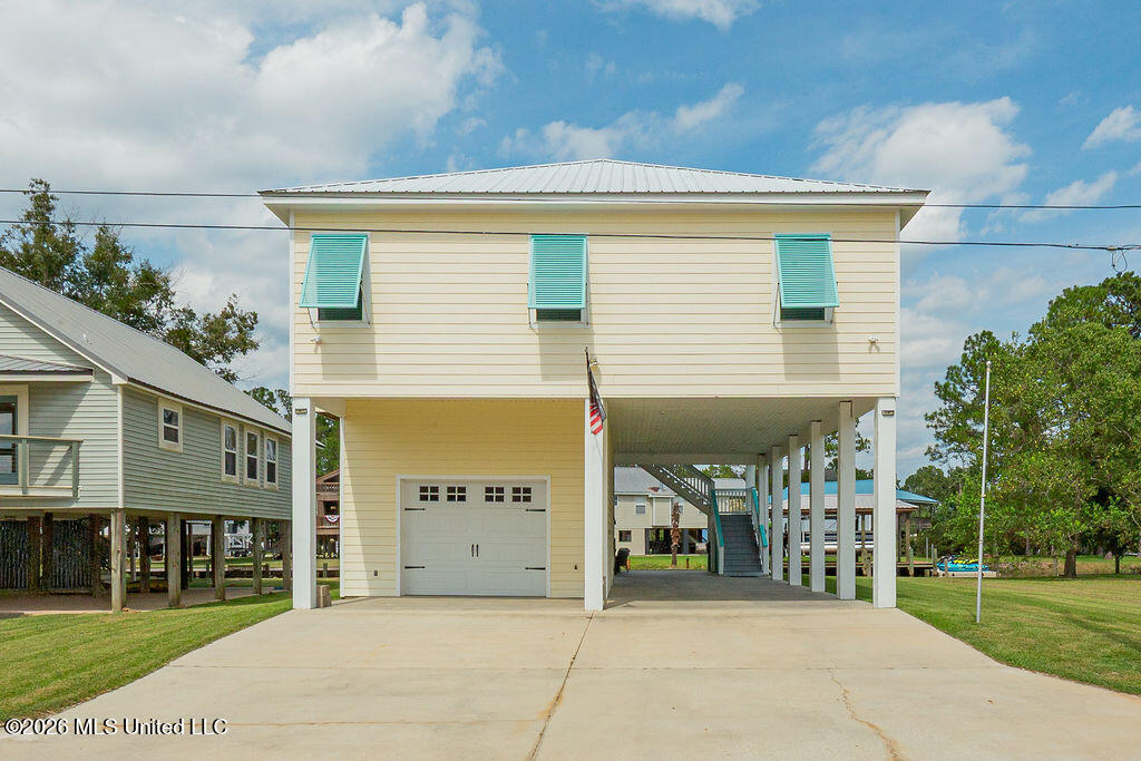6276 Pontiac Drive Property Photo 12